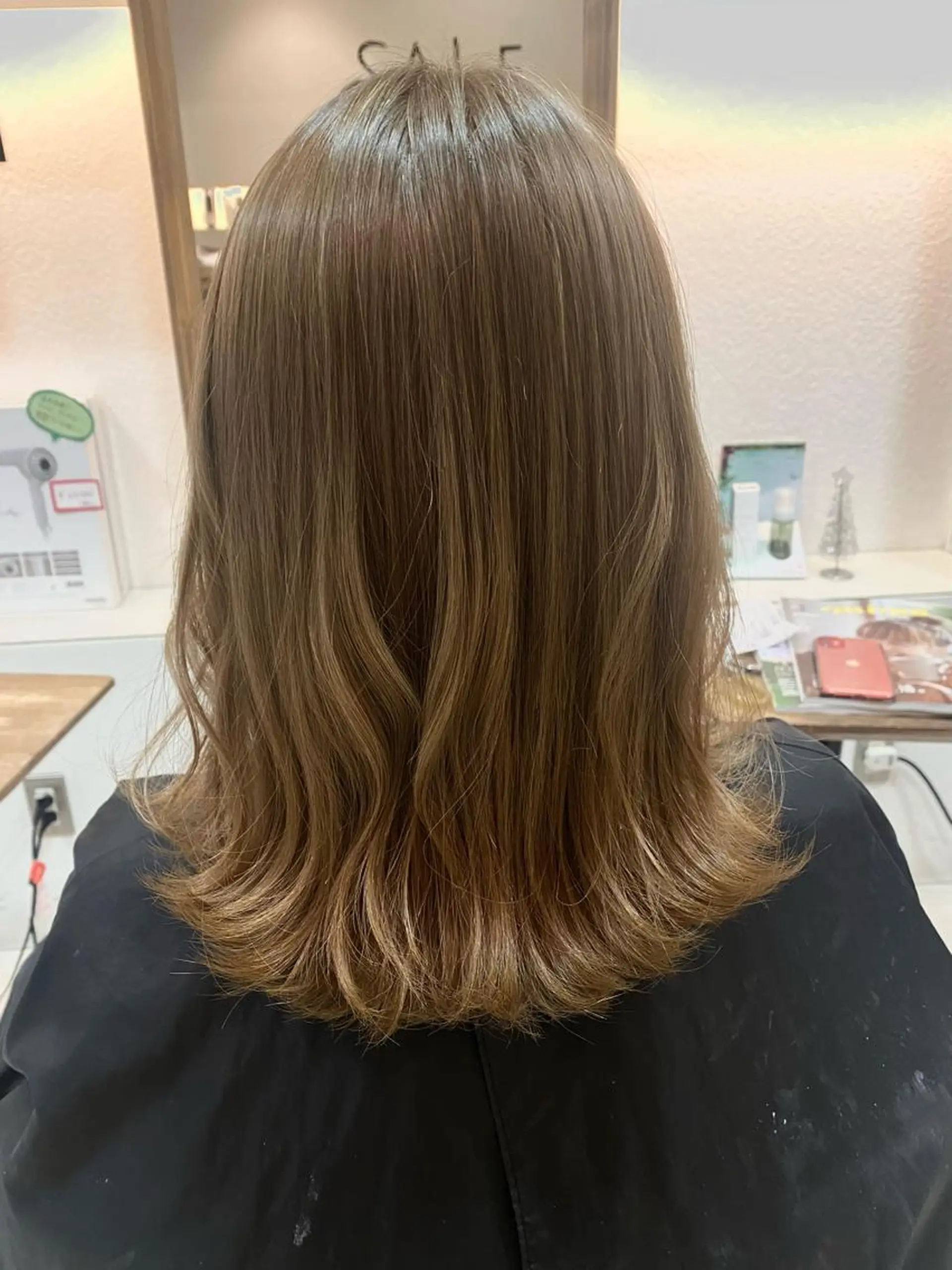 セミロング カラー ブリーチ ヘアカラー Lico hair 【烏丸丸太町】小西のヘアスタイル