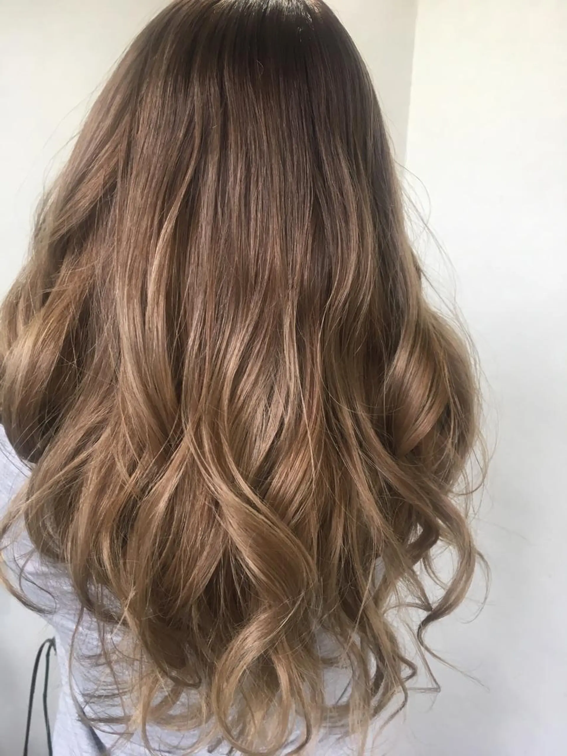 ロング カラー ヘアカラー ブリーチ毛縮毛矯正 👑山口のヘアスタイル