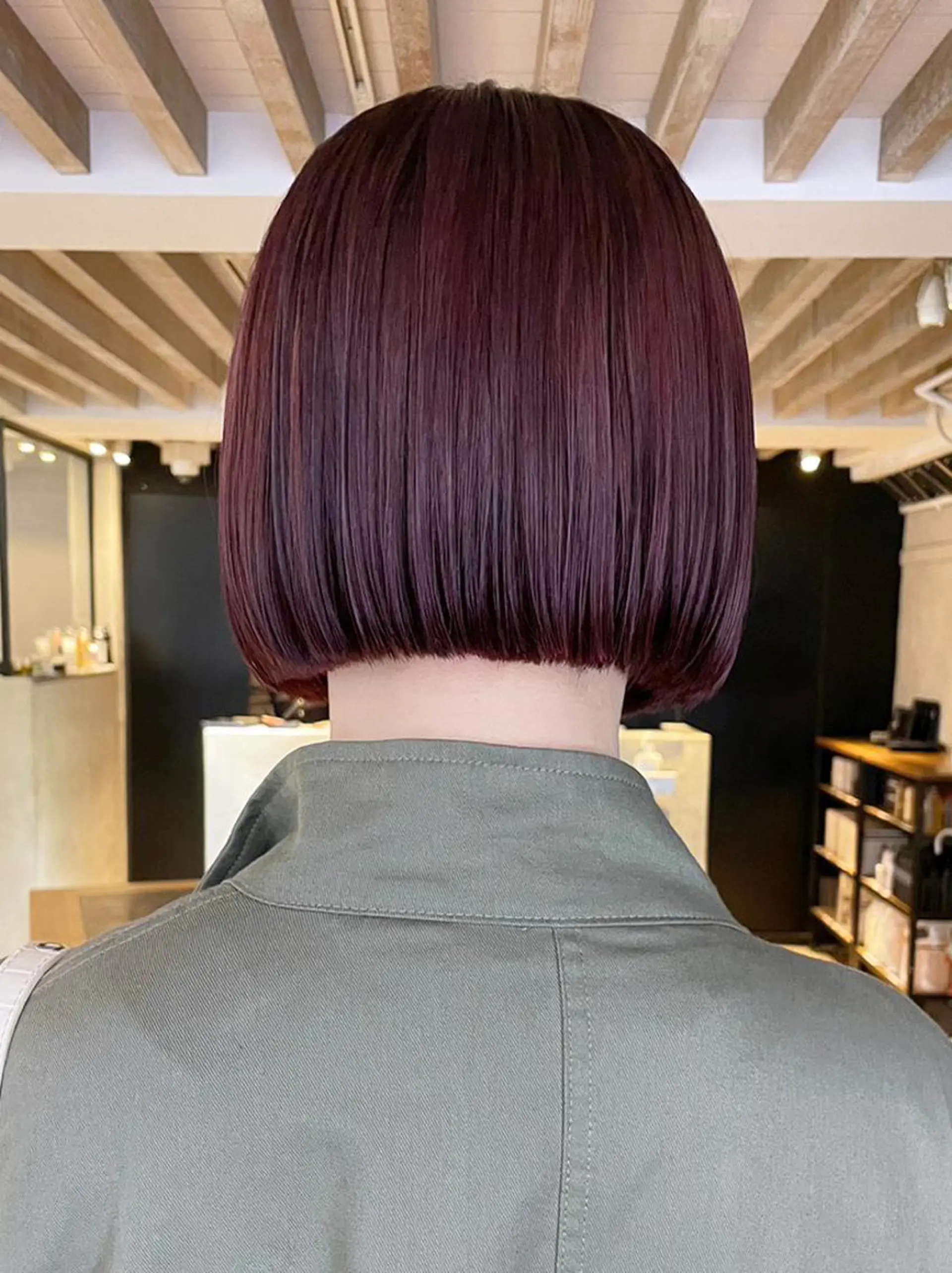 ミディアム カラー パーマ ヘアアレンジ カシス レッドカラー カット ヘアカラー トリートメント ITbyALBUM 中野店のヘアスタイル