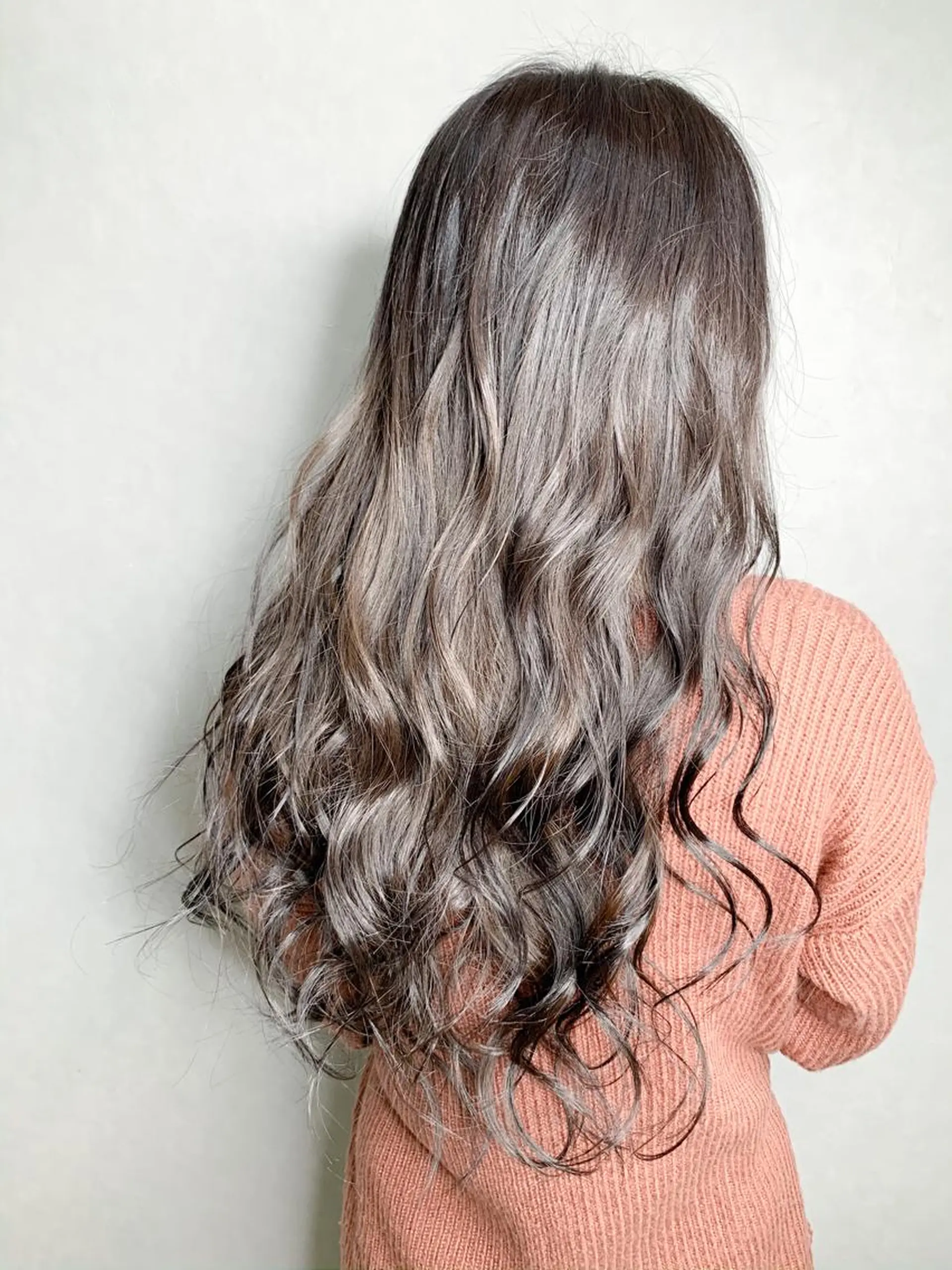 ロング カラー グレージュ 🌈 DAIKI 🌈のヘアスタイル