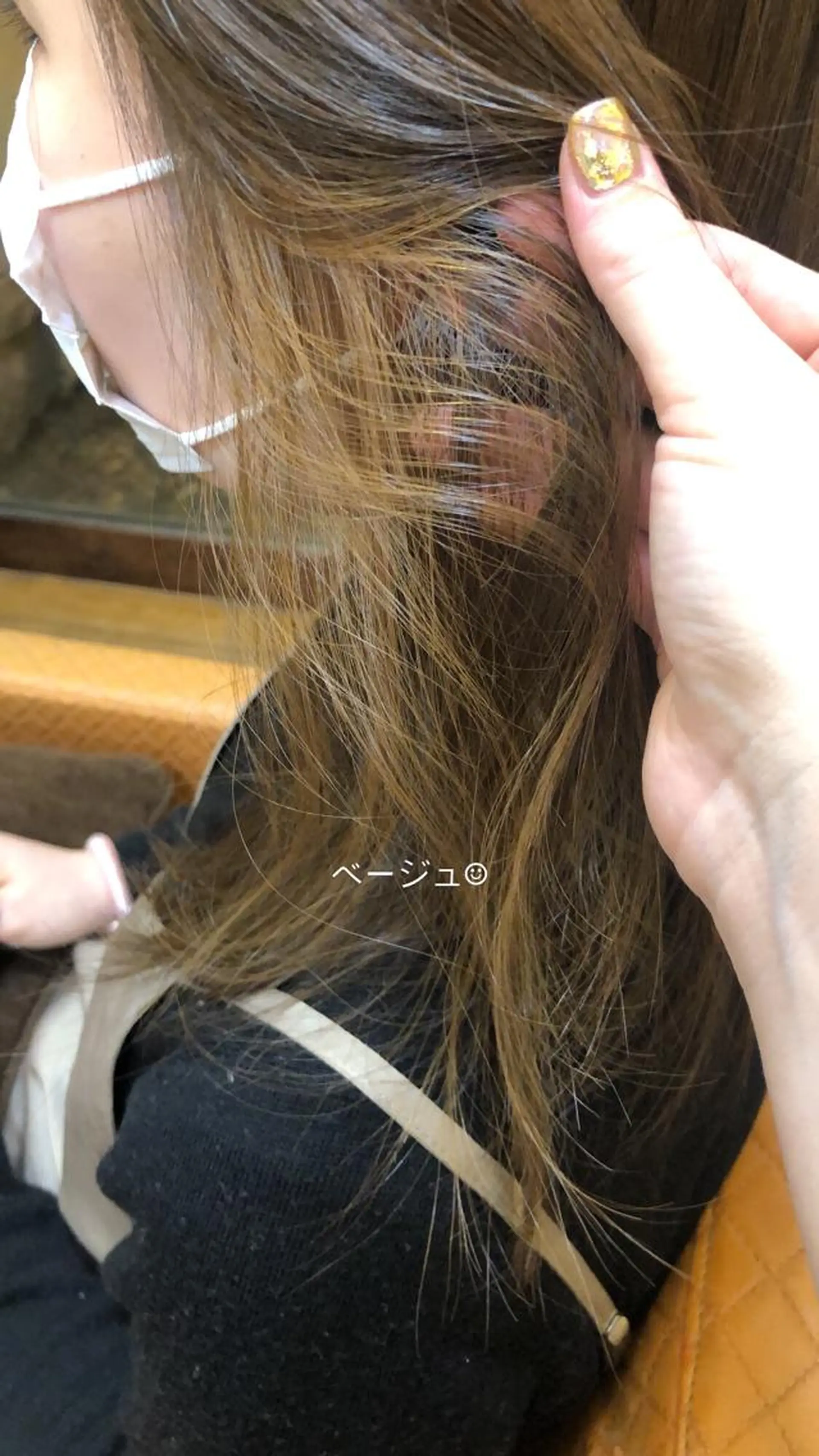 セミロング カラー ベージュカラー イヤリングカラー ヘアカラー 川元 汐音のヘアスタイル