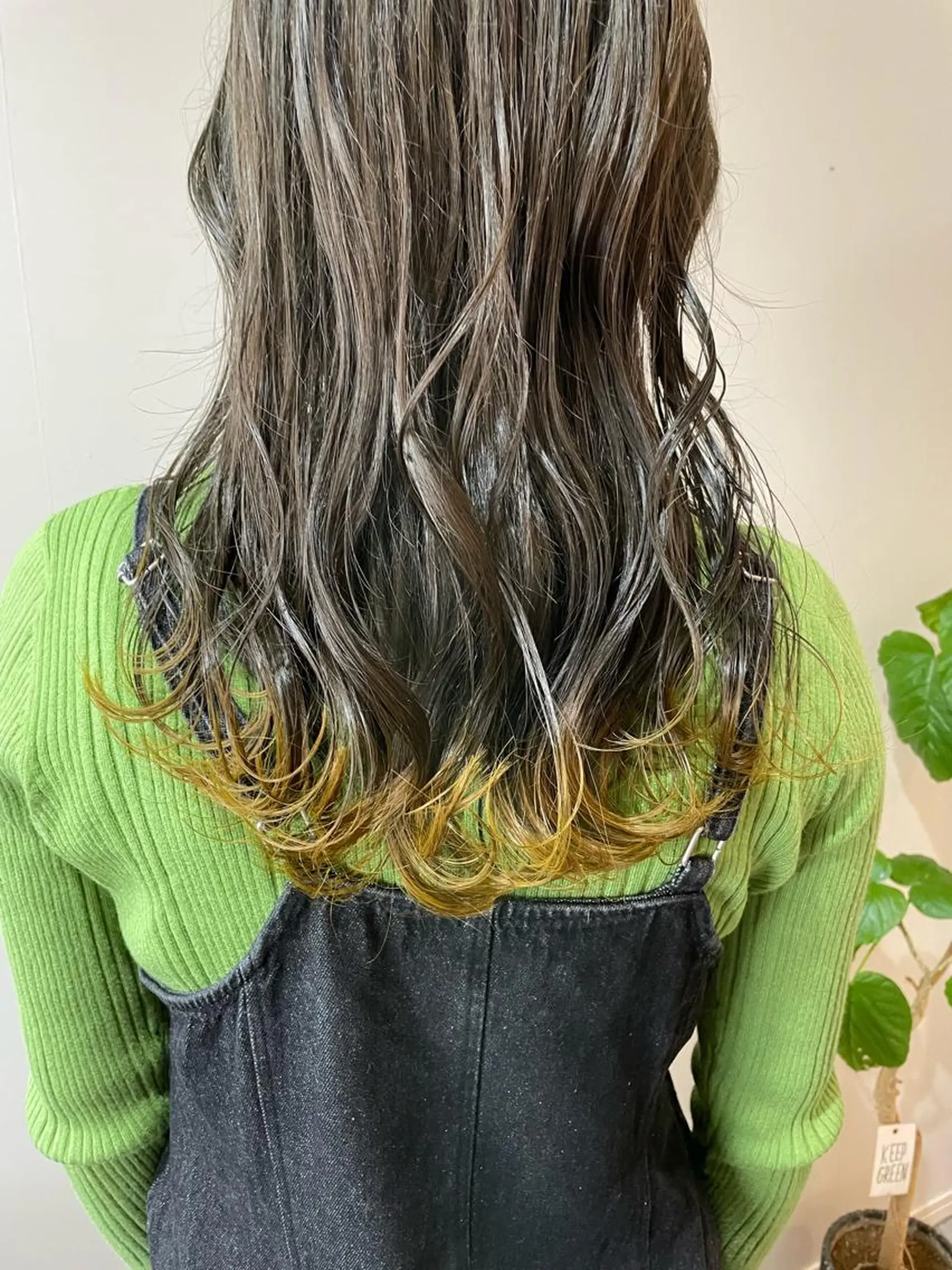 ロング カラー ヘアアレンジ ミズタ マイのヘアスタイル