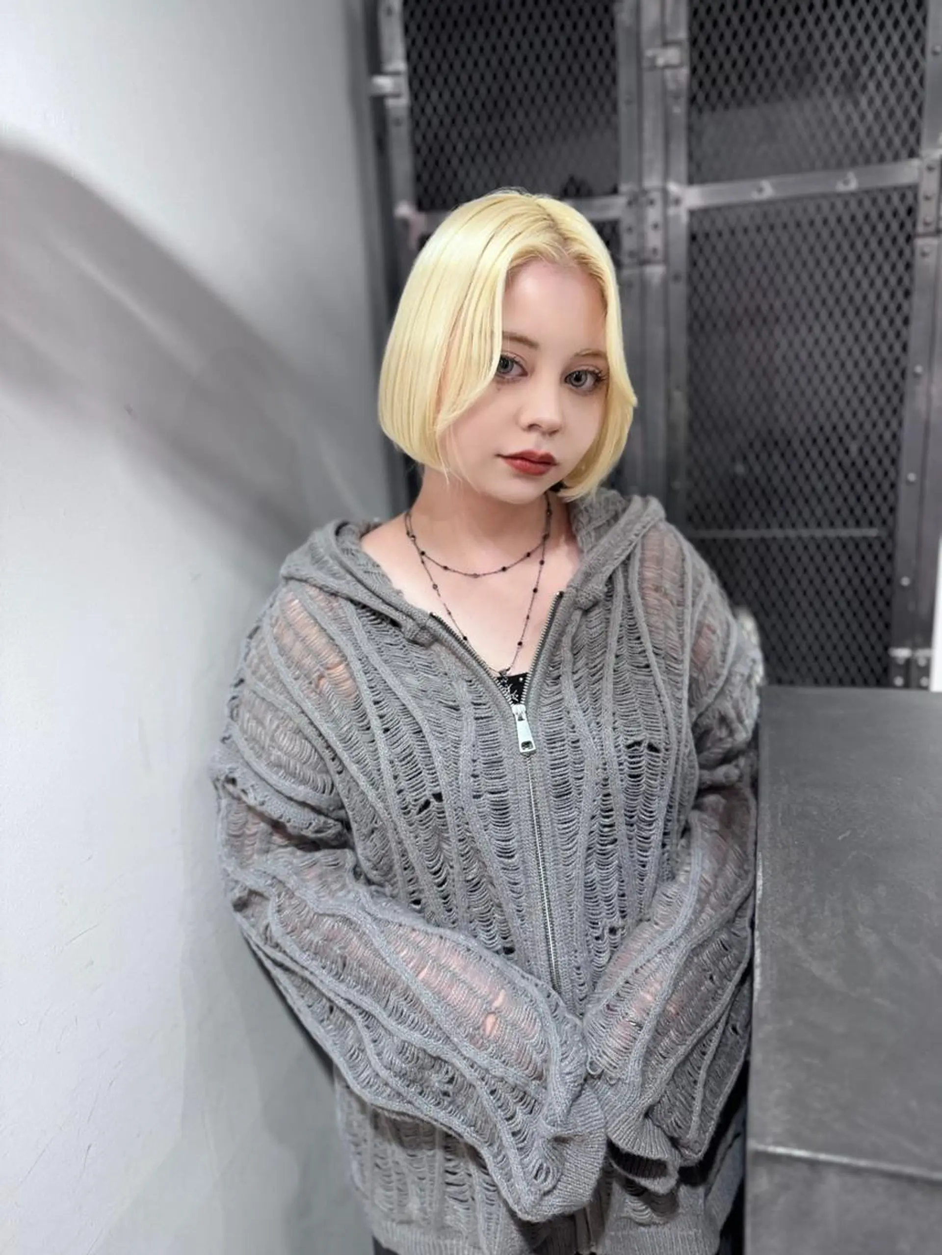 カラー ブリーチ ヘアカラー トリートメント サイレント美容師 アイリィのヘアスタイル