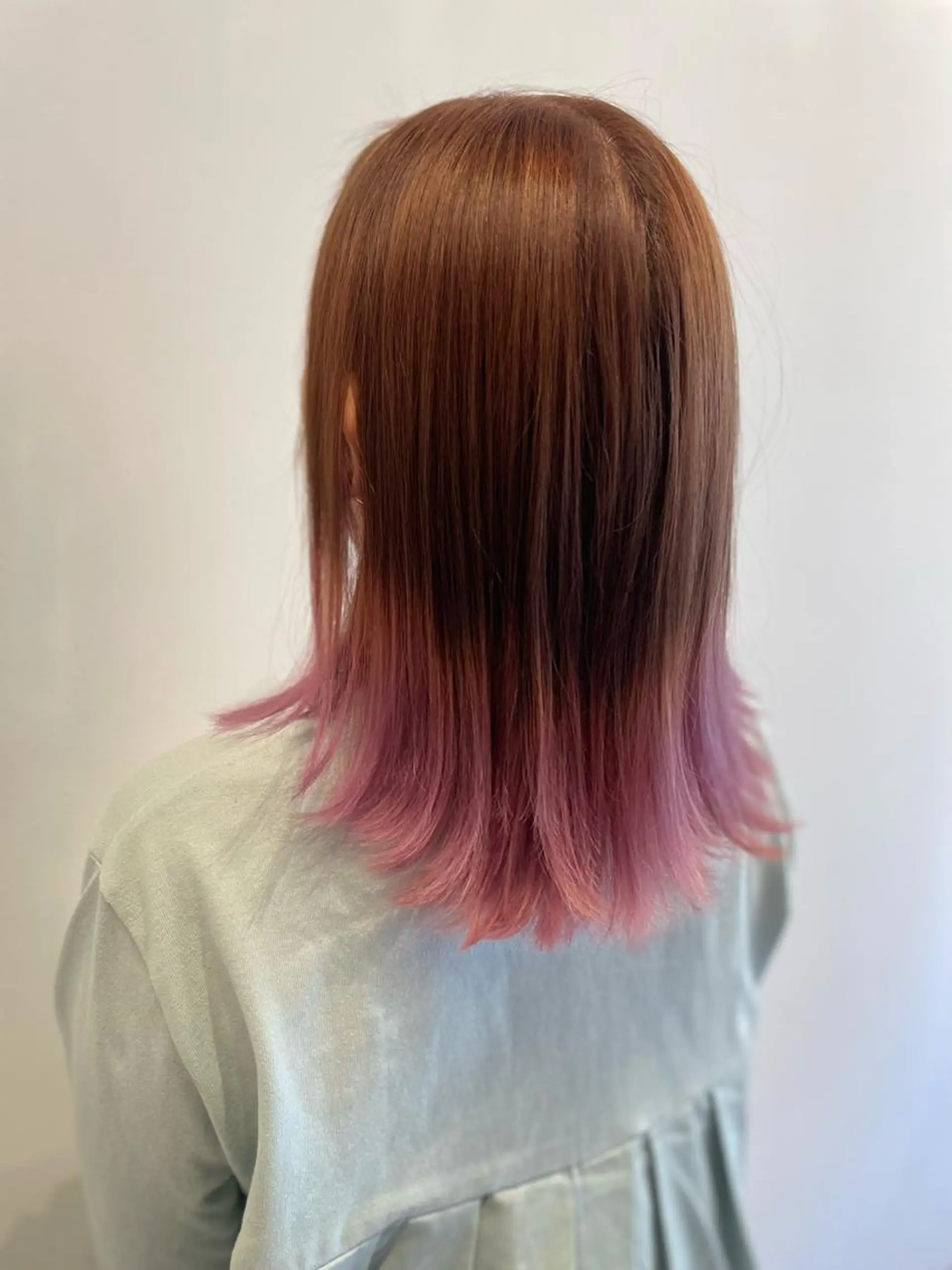 セミロング カラー ブリーチ ケアカラー ハイトーンカラー 髪質改善 カット ヘアカラー トリートメント 髪質改善✨透明感カラ ー🌈シエルブルーのヘアスタイル