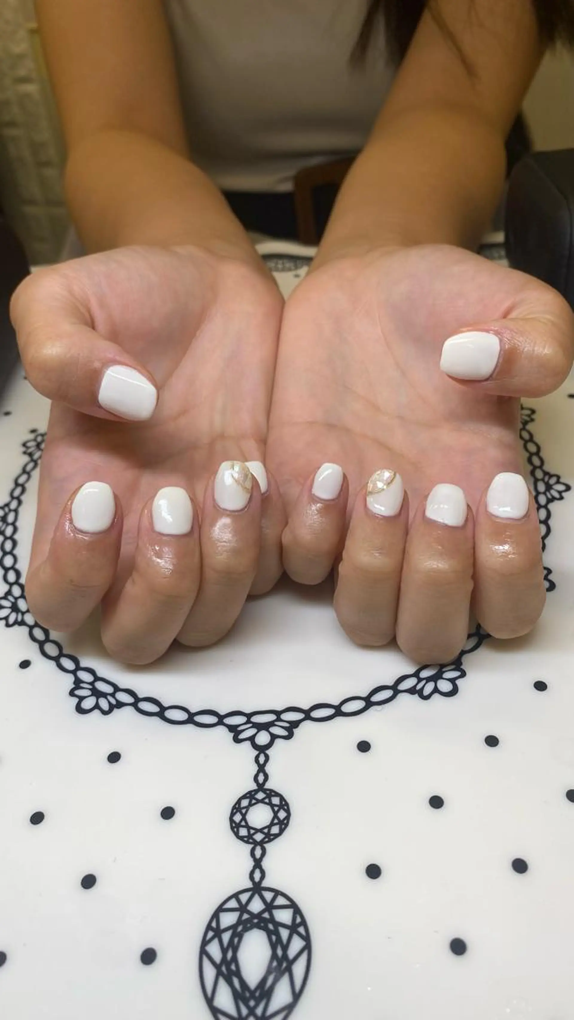 ネイル EYEST クロダのネイルデザイン