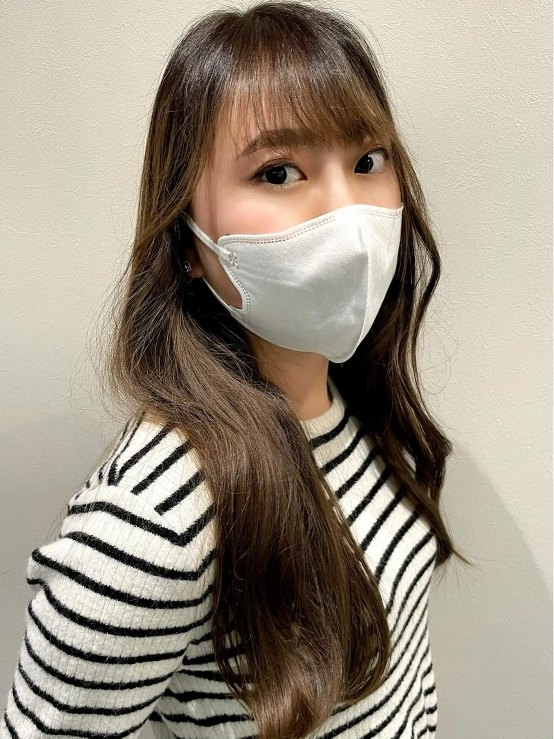 セミロング カラー ヘアアレンジ レイヤー/髪質改善 /透け感カラー/艶髪のヘアスタイル