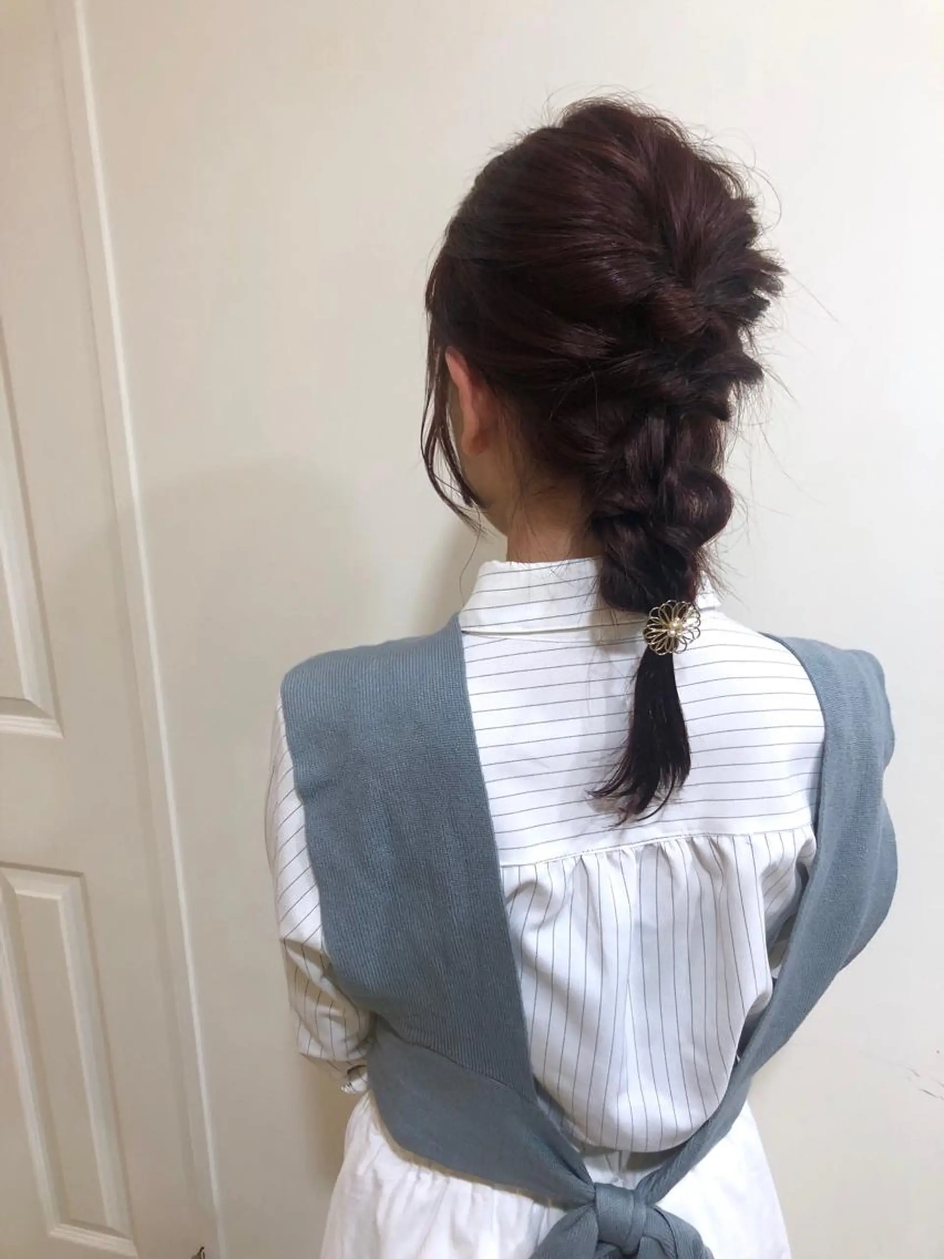 ミディアム ヘアアレンジ ヘアセット MIOベージュカラー 柔らかいカラーのヘアスタイル