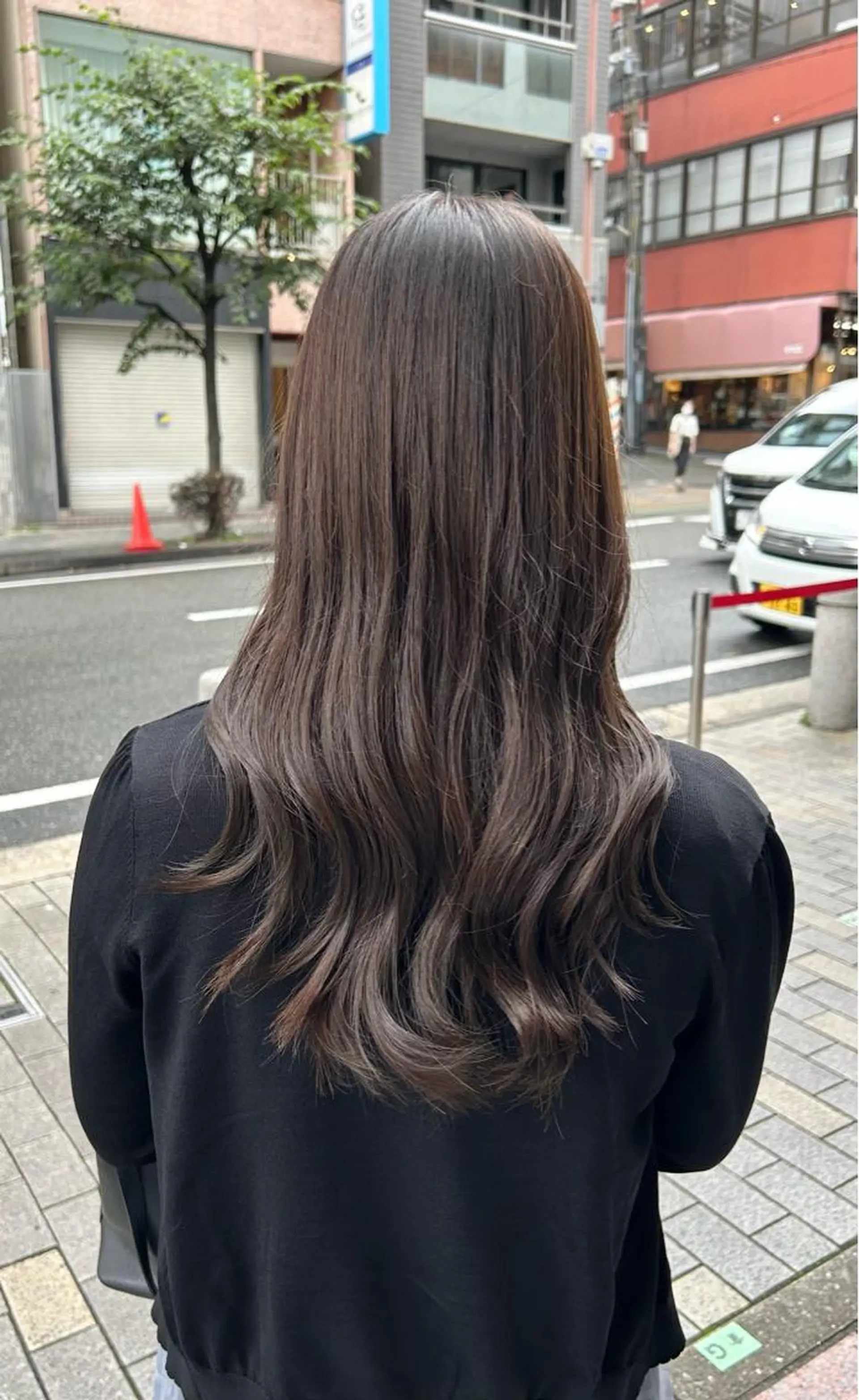 ロング 瀬川 夏緒のヘアスタイル