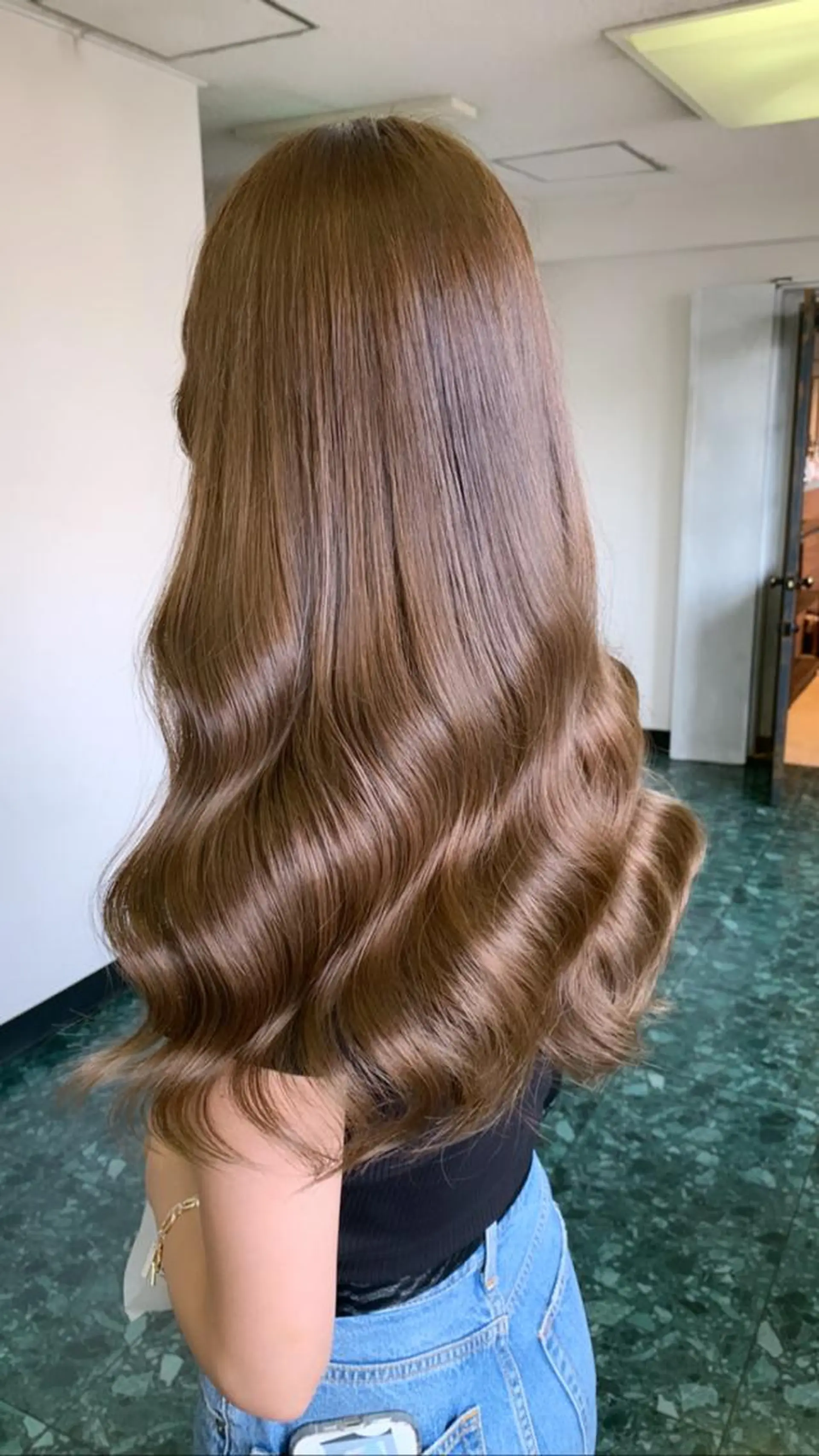 ロング カラー ブリーチ ダブルカラー ブリーチなしカラー カット ヘアカラー トリートメント 🌸MAYU🌸 ハイトーン➕レイヤーのヘアスタイル