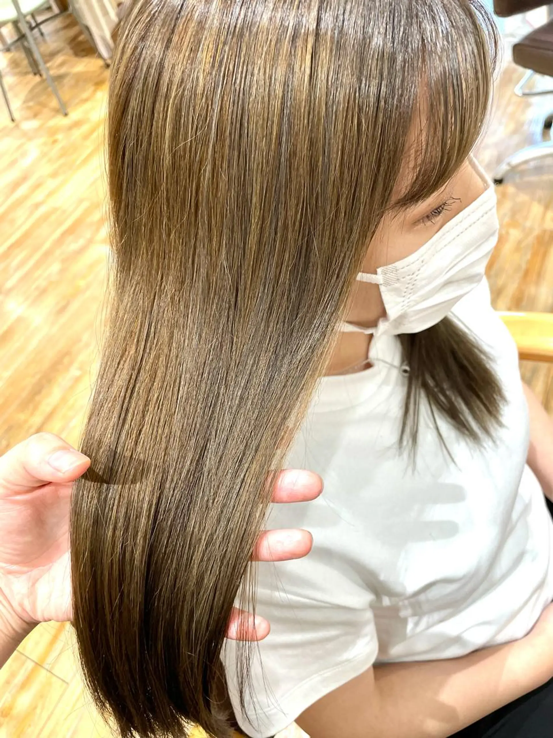 ミディアム カラー FELICE of hair 田口千尋のヘアスタイル