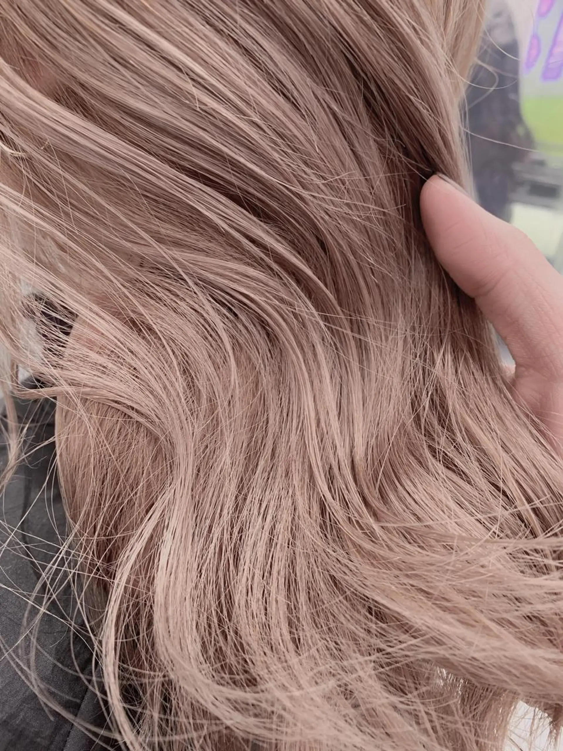 セミロング カラー ヘアアレンジ メンズ キッズ ネイル マツエク・マツパ 成人式 子どものヘアアレンジ メンズバレイヤージュ メンズブリーチ メンズハイライト ヘアカラー トリートメント ヘッドスパ ヘアセット 💕トレンドうる艶髪 💕TUNE銀座のヘアスタイル