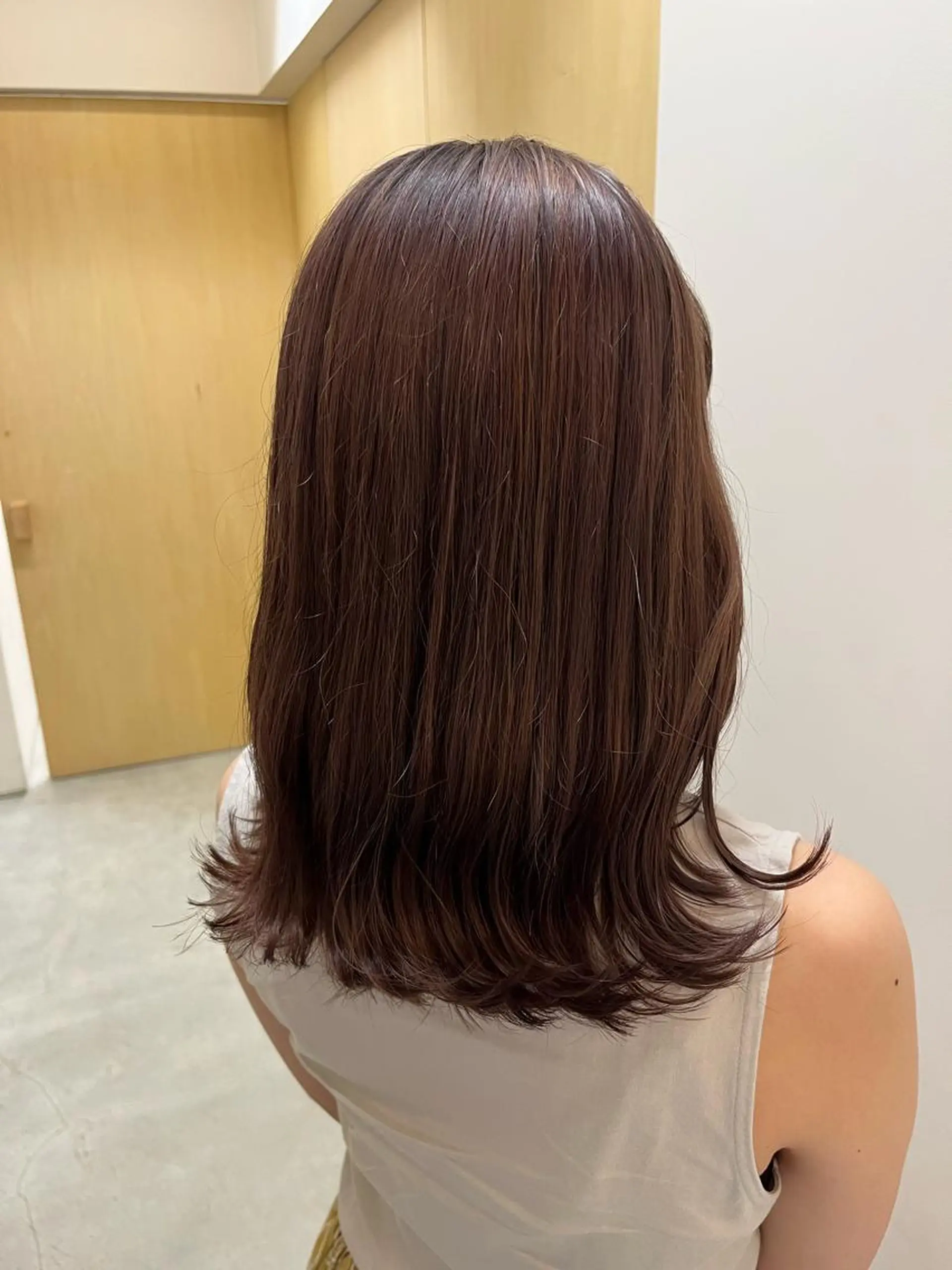 セミロング カラー ブラウンカラー レッドカラー レッドブラウン TEMIL HAIR 《まお》のヘアスタイル