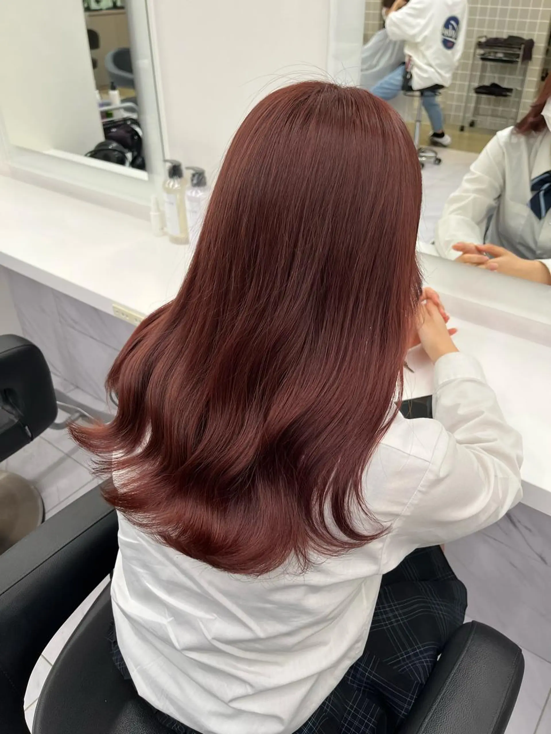 セミロング ヘアカラー トリートメント ヘッドスパ ヘアセット 寒色＆ブリーチ特化 寒色MiOのヘアスタイル