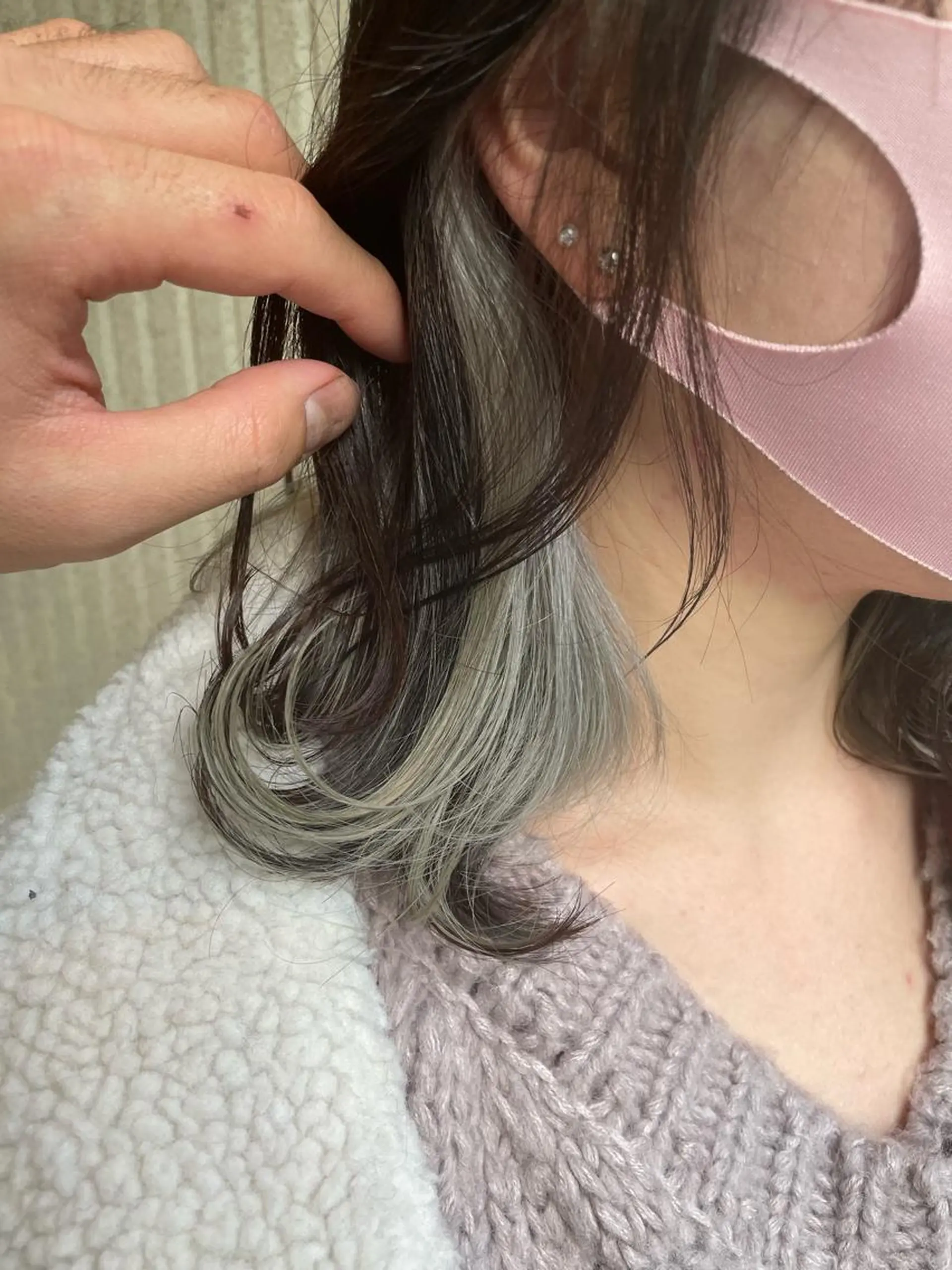 セミロング カラー ブリーチ 透明感カラー ダブルカラー インナーカラー ブリーチなしカラー 川崎のカラー職人🥣 kentaのヘアスタイル