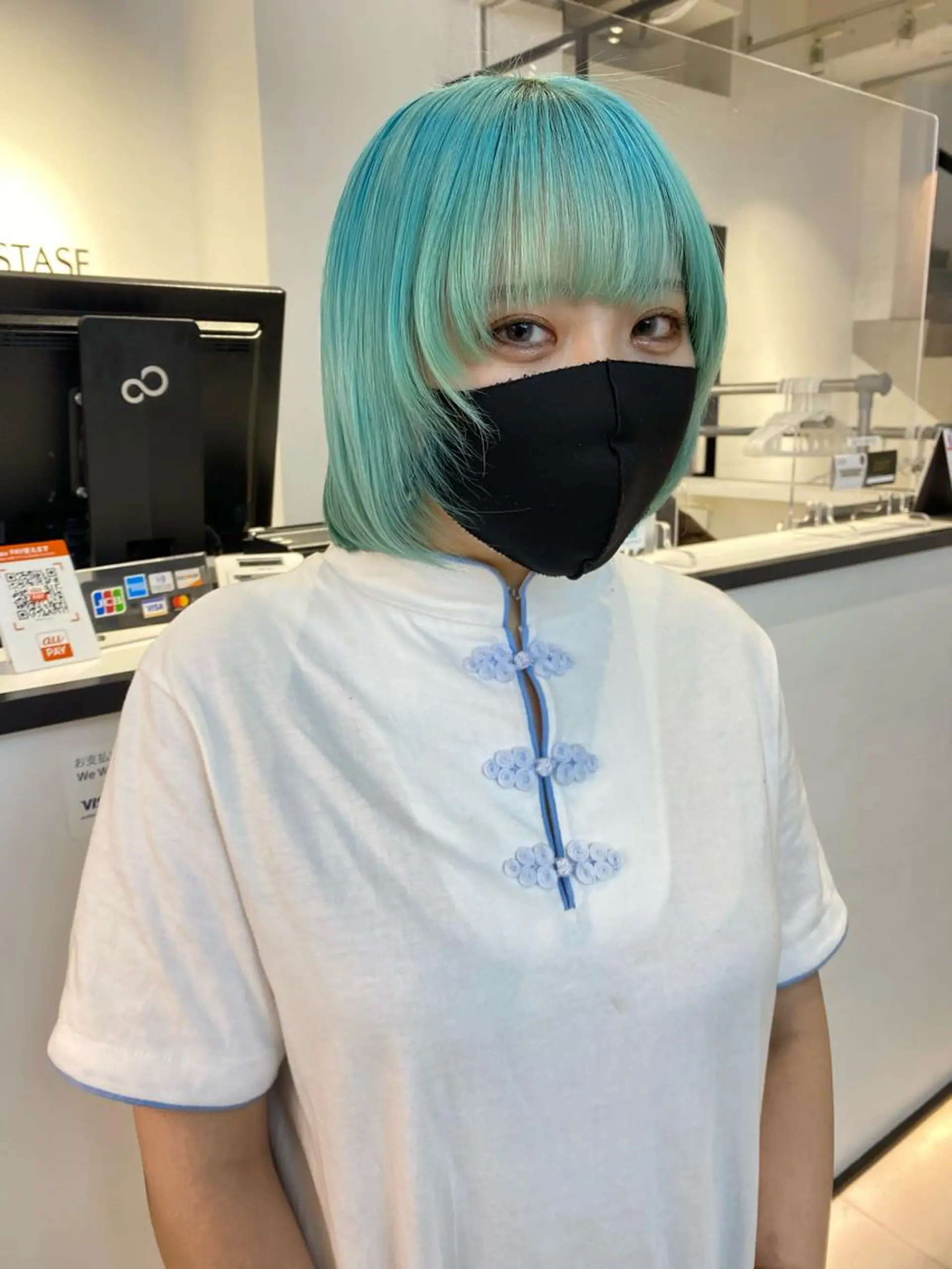 カラー 顔周りカット/透明感 カラー✂️MEIのヘアスタイル