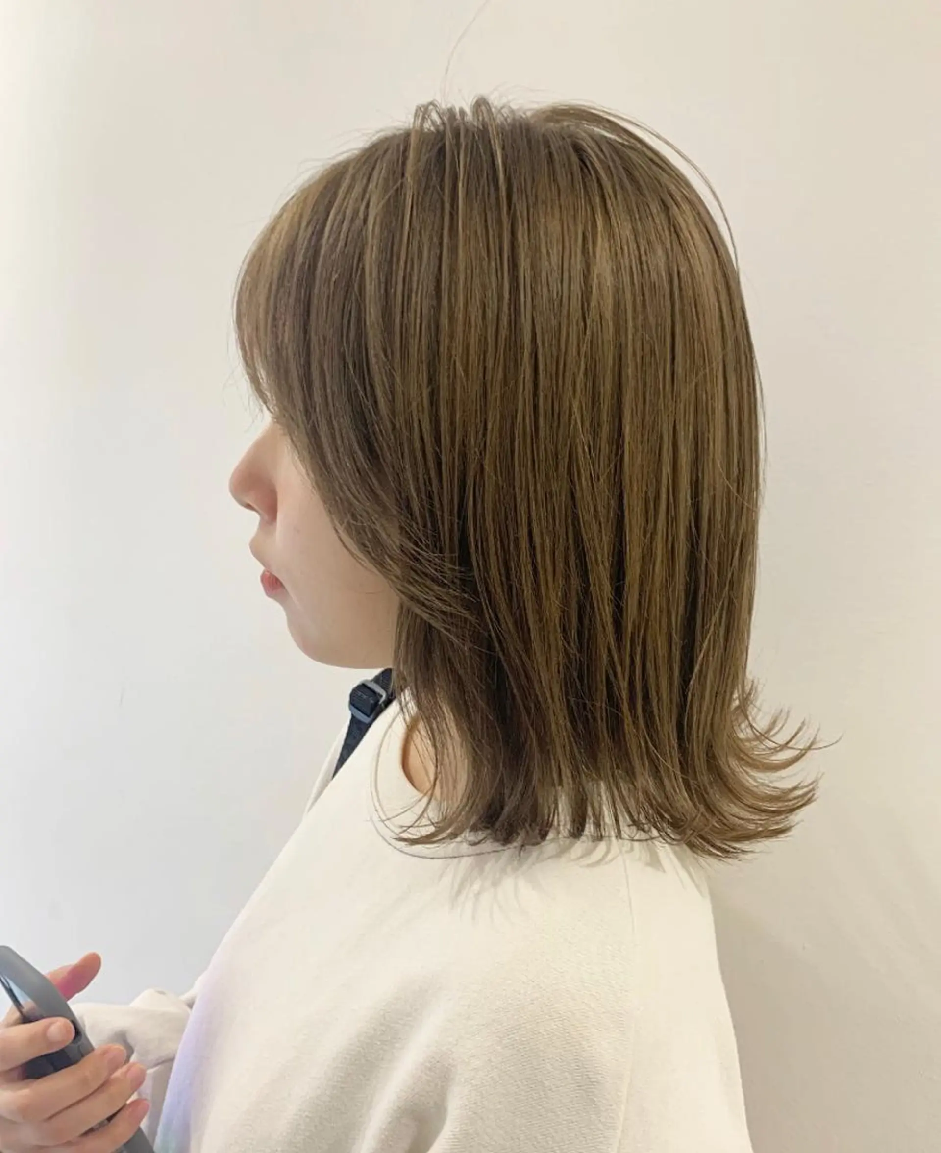 ミディアム カラー ヘアアレンジ カット ヘアカラー トリートメント ヘアセット 憧れの艶ハイトーンへ 🌙サイダサキのヘアスタイル