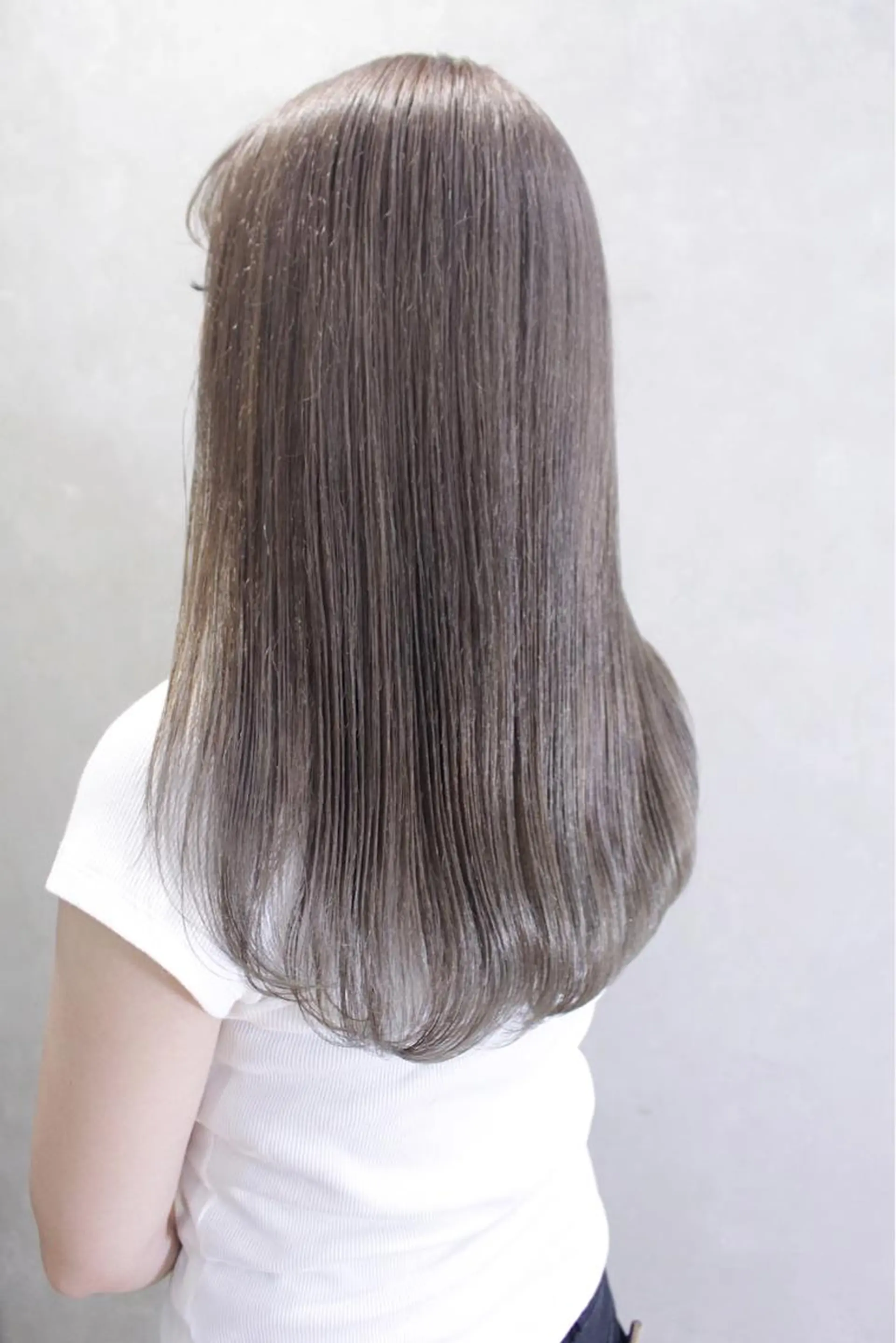 セミロング カラー ヘアアレンジ ヘアカラー トリートメント lani ブリーチ /ダブルカラーのヘアスタイル