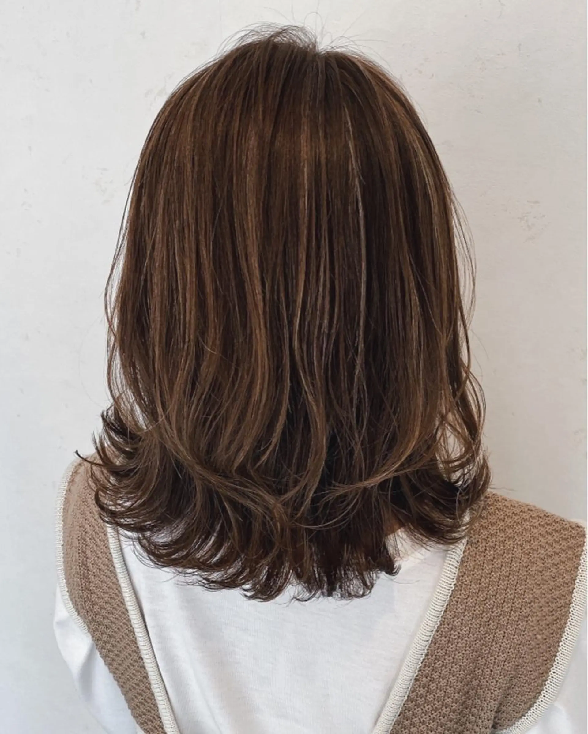 ミディアム カラー 伊藤 さやかのヘアスタイル