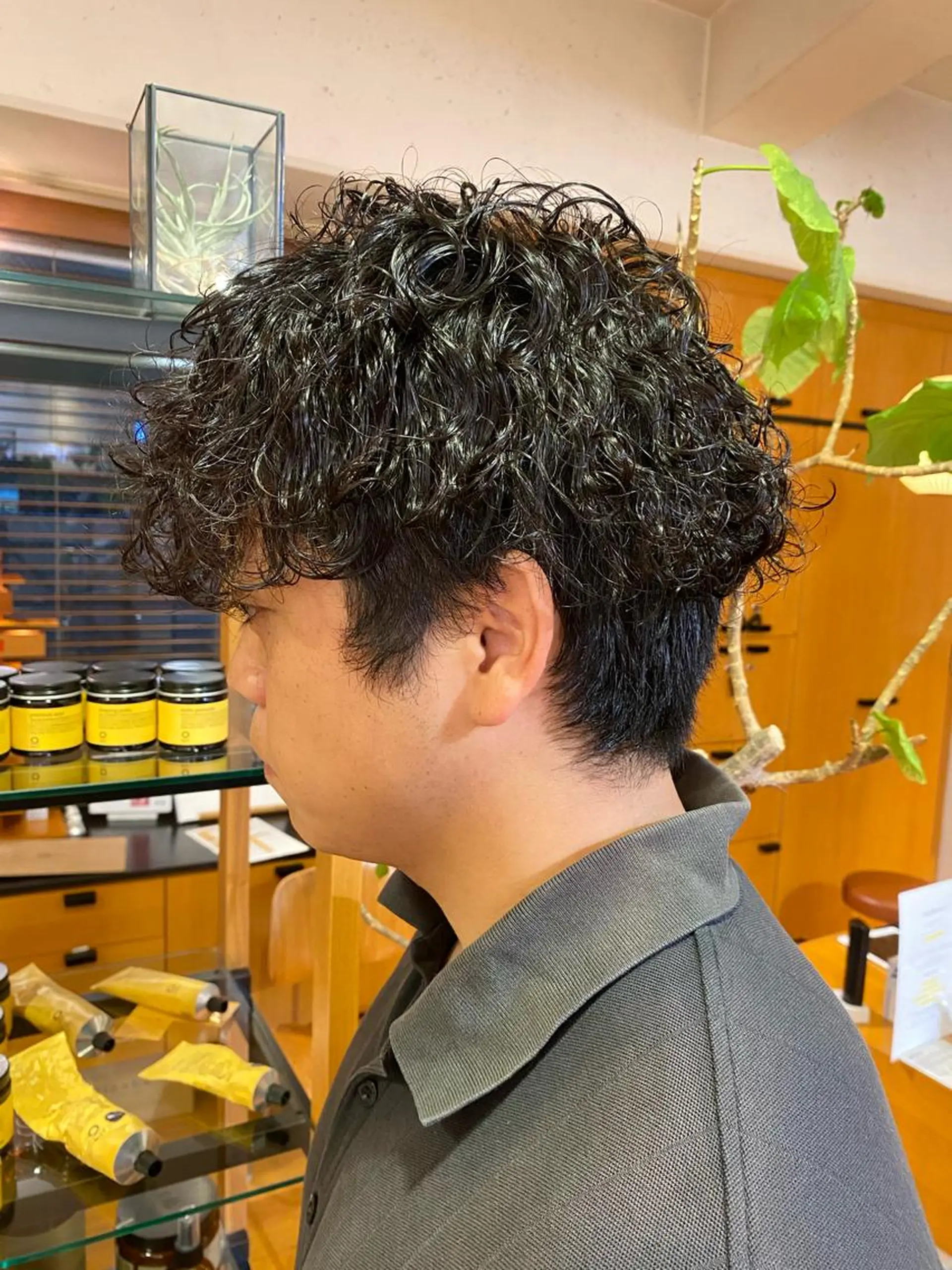 パーマ メンズ 波巻きパーマ Miyu/透明感 カラー/レイヤーのヘアスタイル