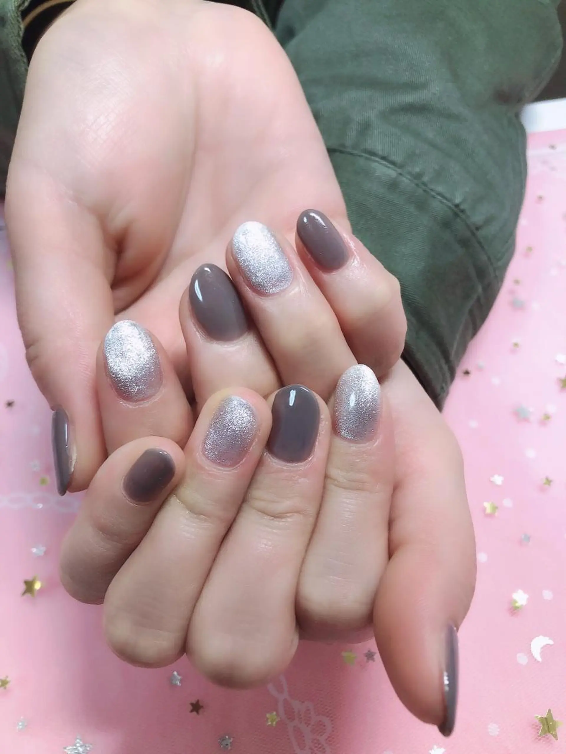 ネイル ハンドネイル MoonNail ユリ🌸のネイルデザイン