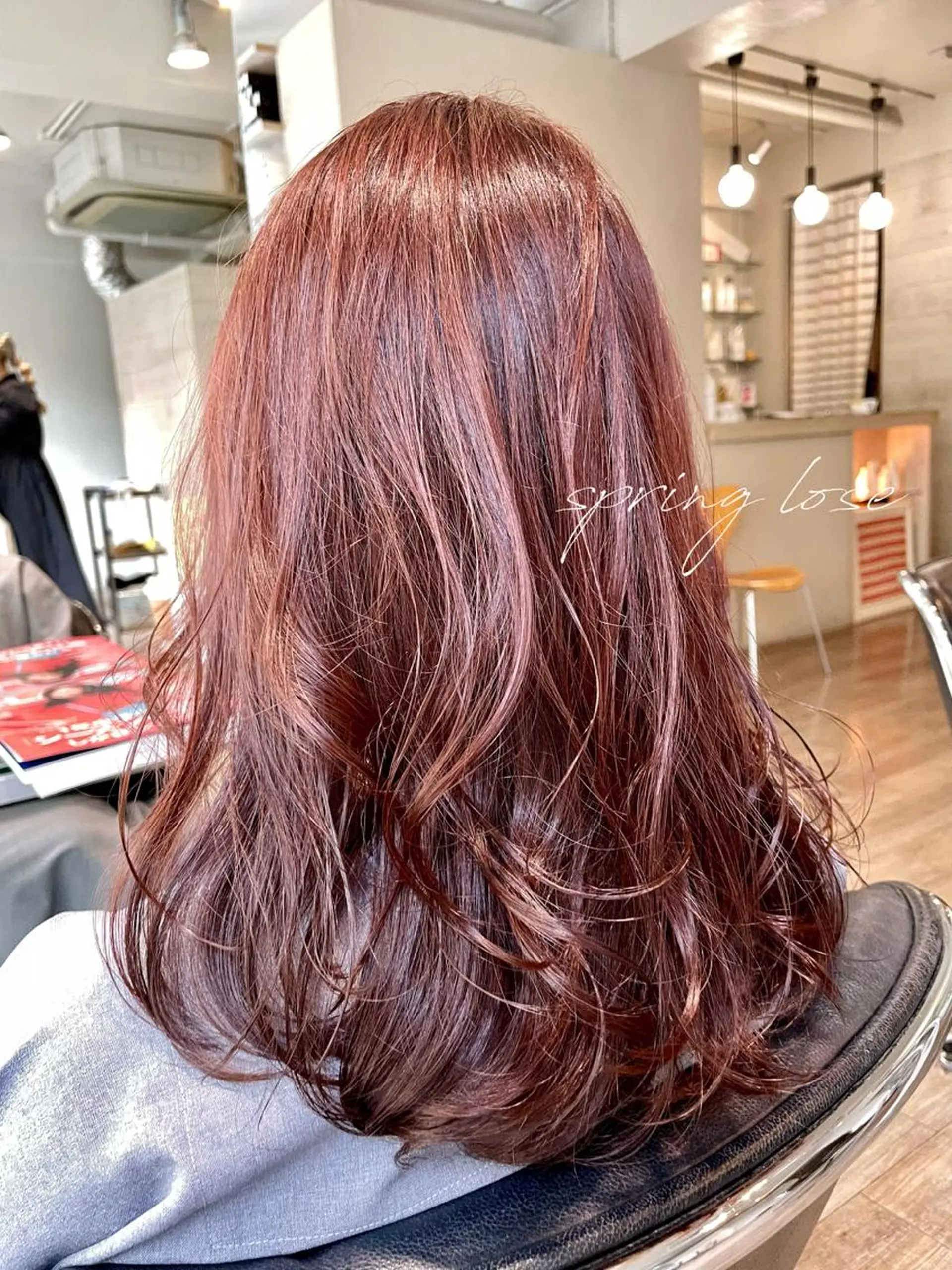 ロング カラー ブリーチ ローズカラー 元町神戸 國井椋介のヘアスタイル