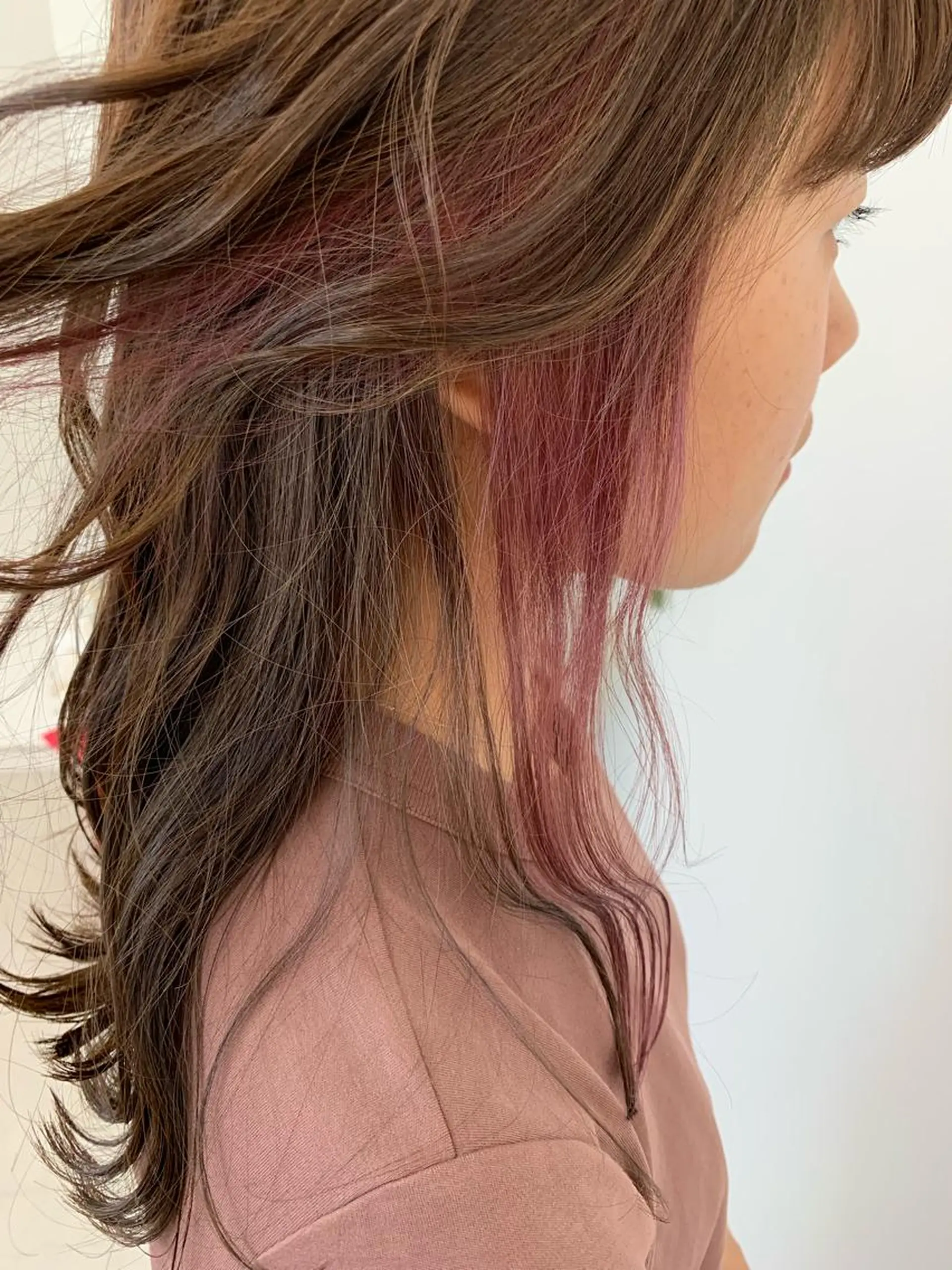 セミロング カット ヘアカラー トリートメント 山田 絵里菜のヘアスタイル