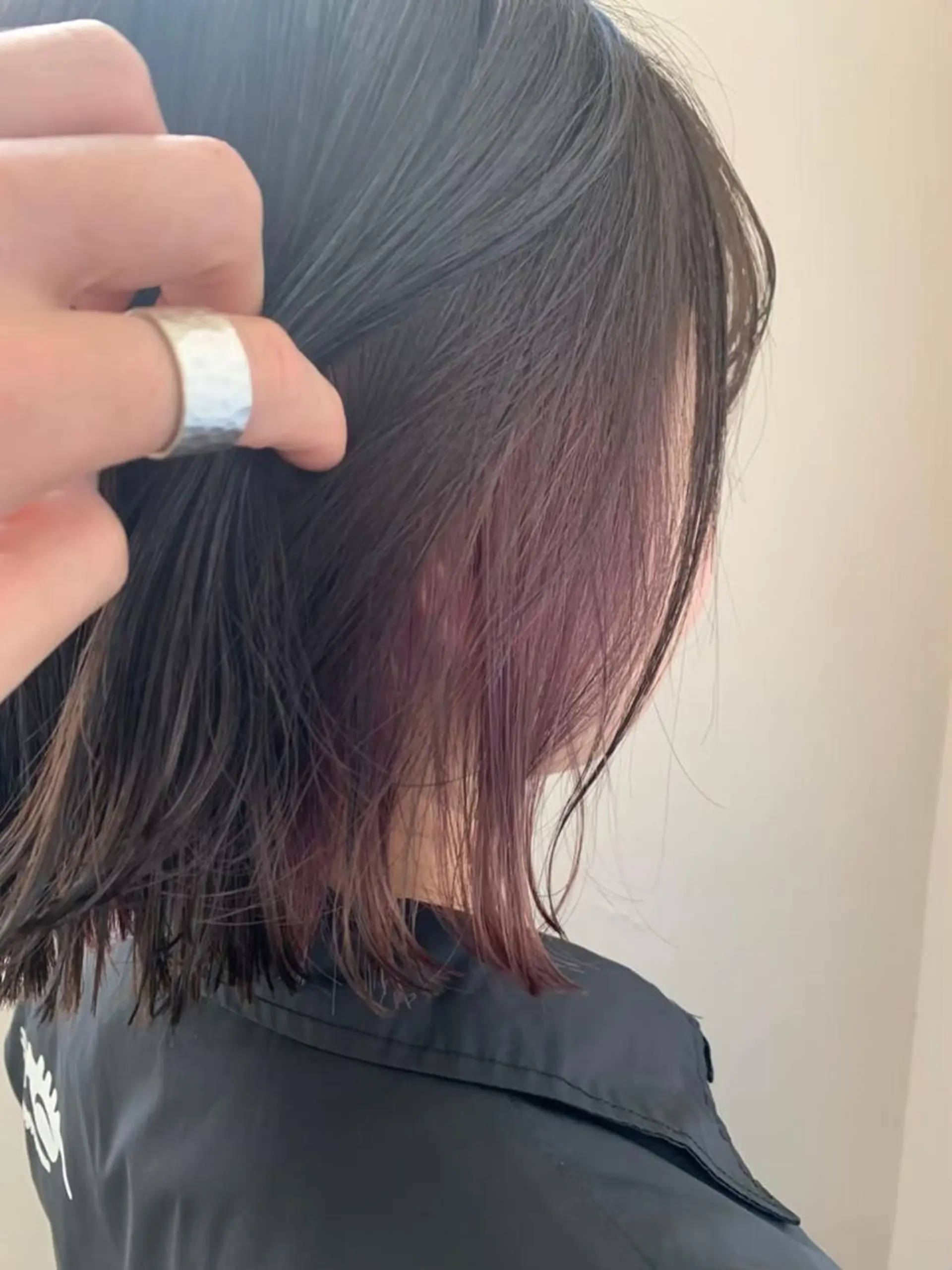 ミディアム カラー マツエク・マツパ イヤリングカラー インナーカラー Chlom🌿Top Stylist沖田のヘアスタイル