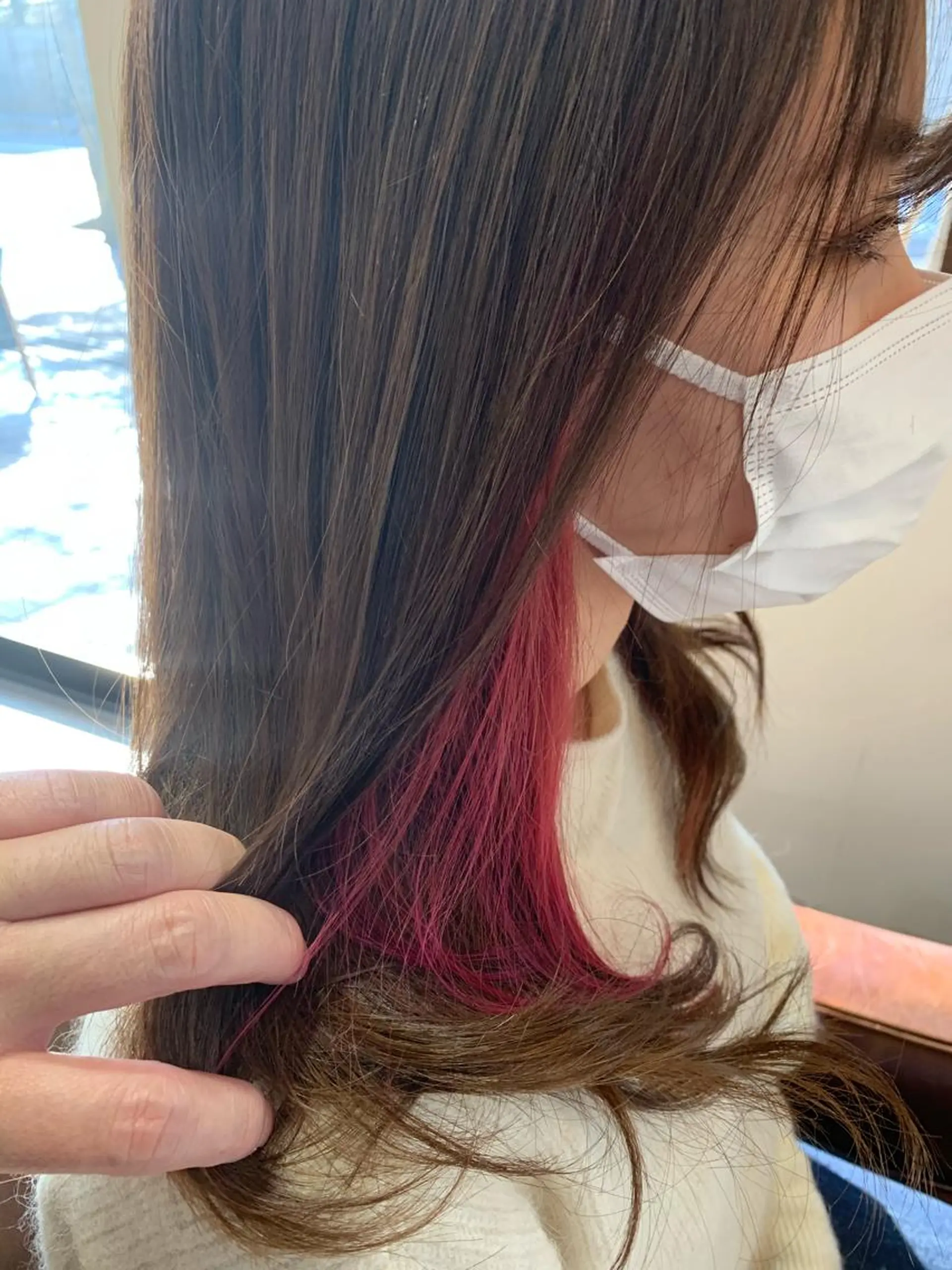 セミロング ヘアカラー リンネ 甲東園のヘアスタイル