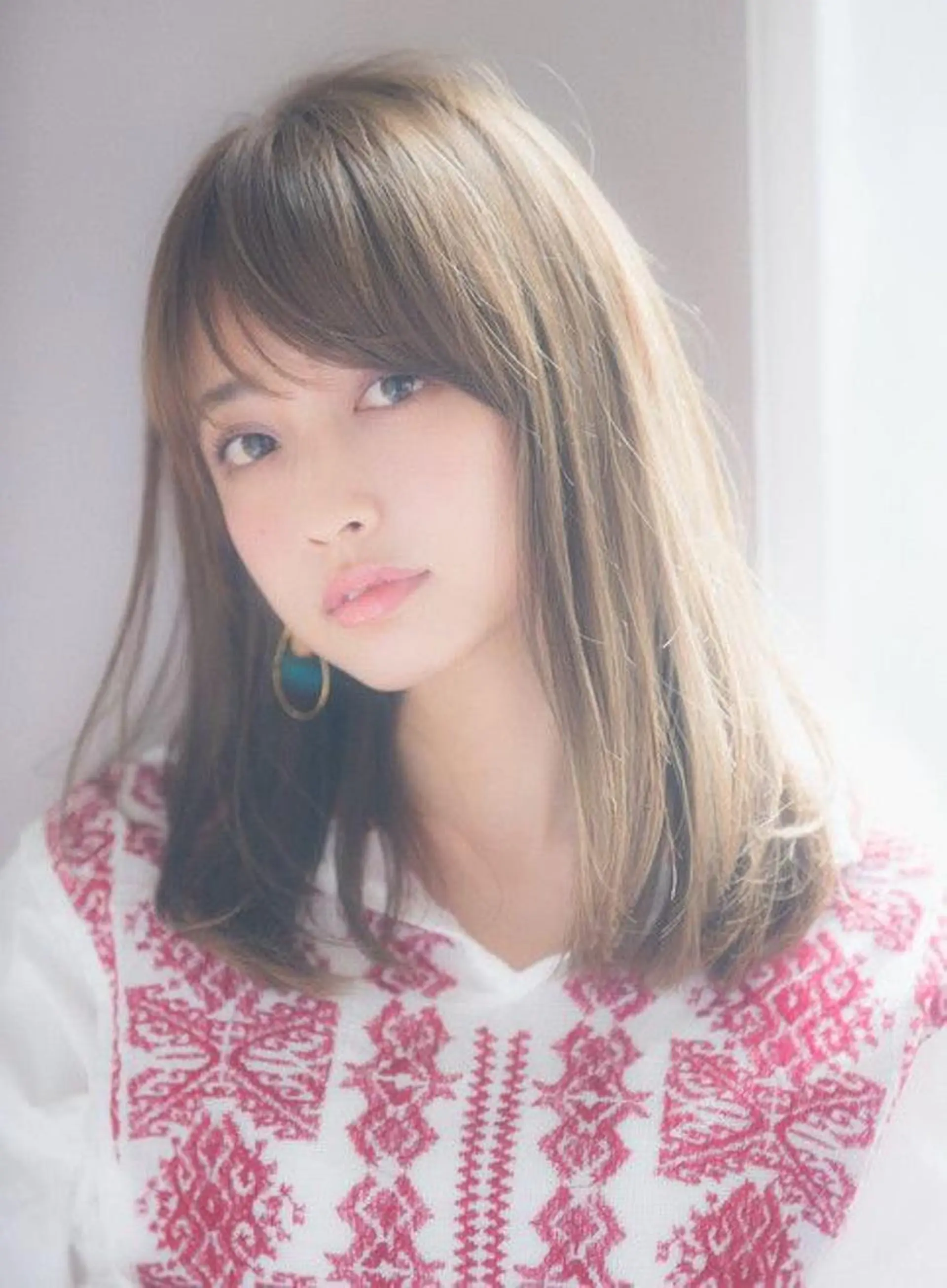 セミロング カラー パーマ ヘアアレンジ 【公式】amble luxe池袋東口🩷のヘアスタイル