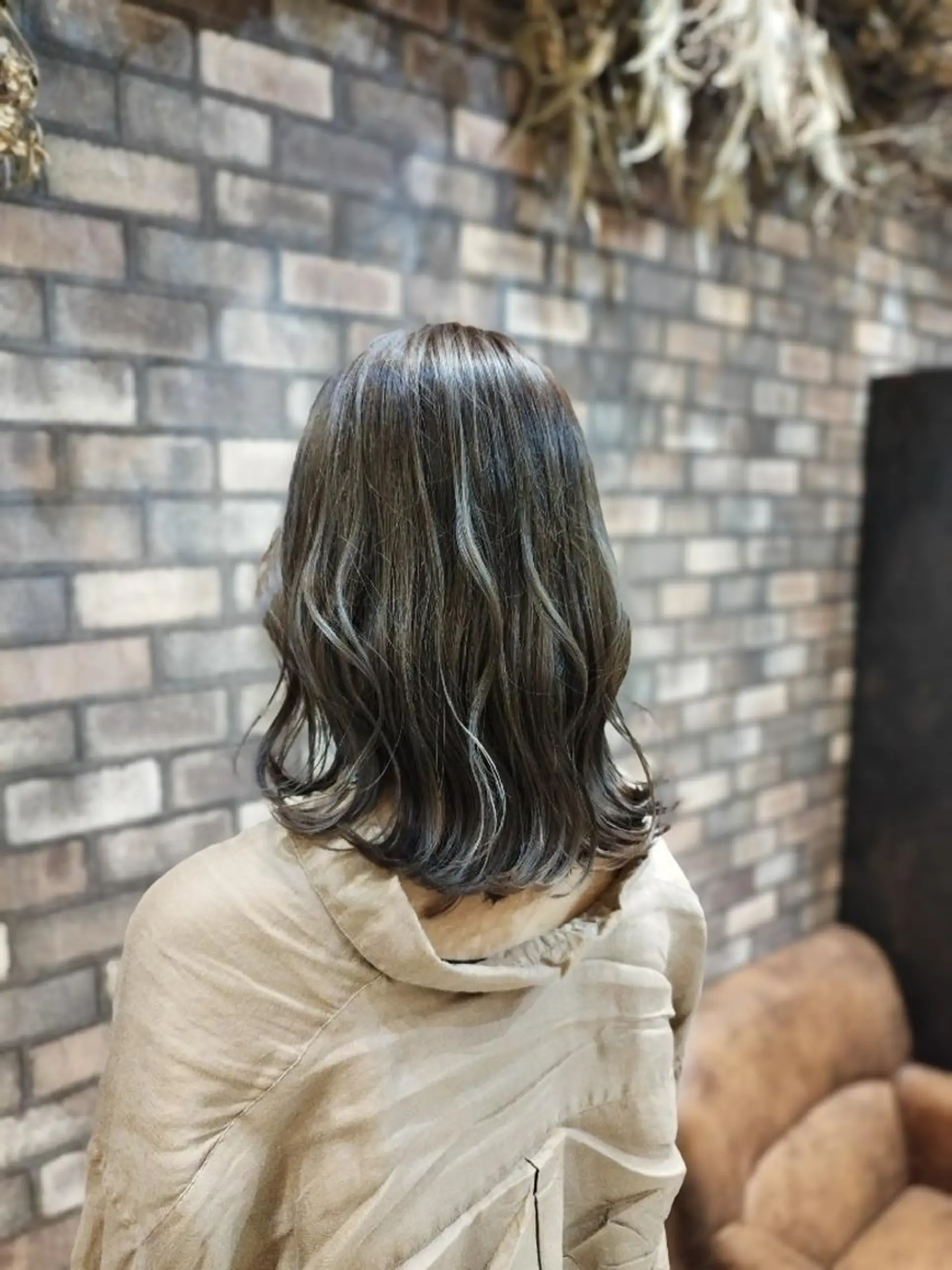 ミディアム カラー ミディアムパーマ バレイヤージュ ブリーチ ケアブリーチ 透明感カラー カット ヘアカラー トリートメント ✨艶髪✖癒し✨🍀 miyazawaのヘアスタイル