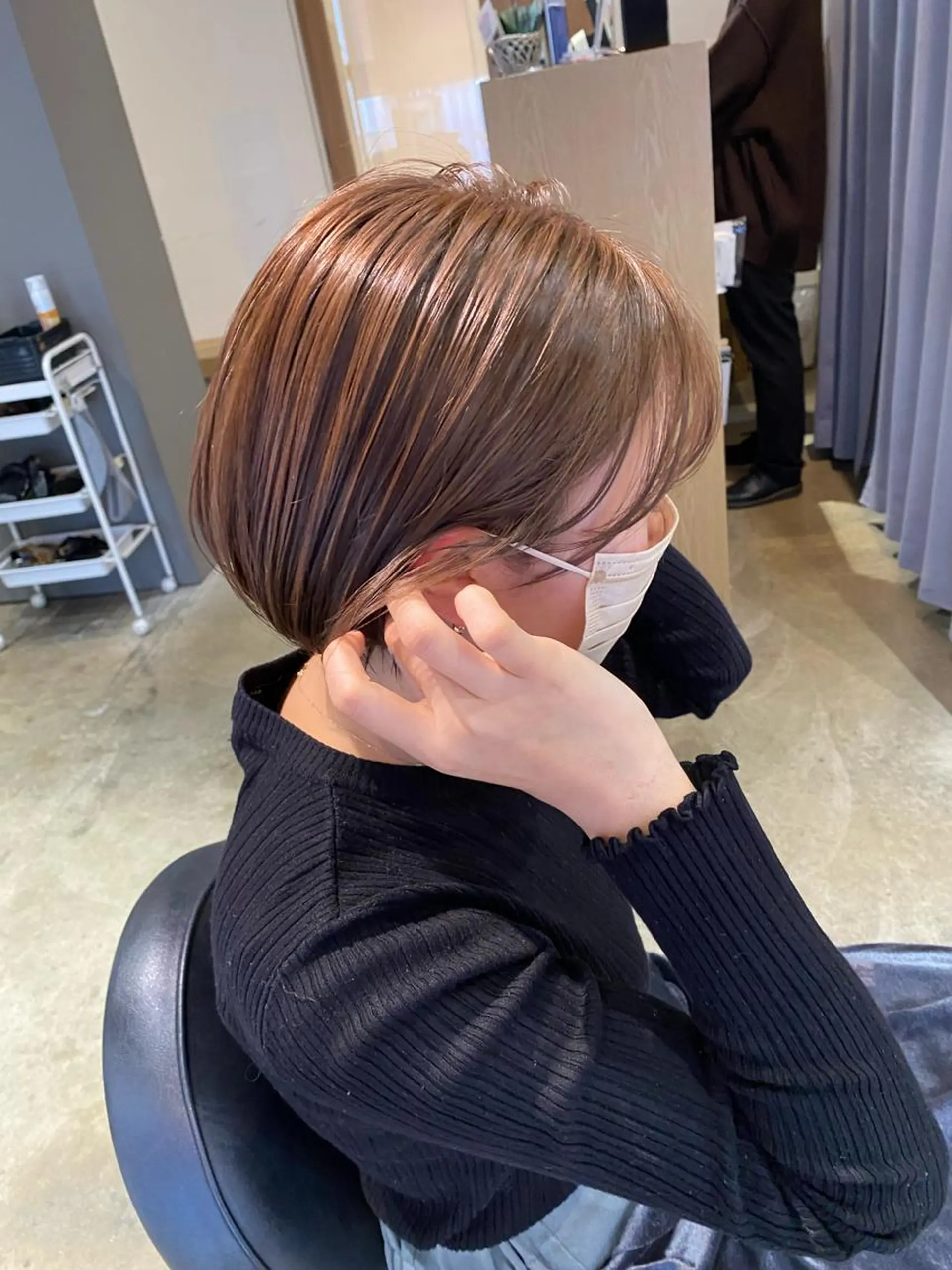 ショート カラー ブリーチ ブリーチなしカラー 末永 咲希のヘアスタイル