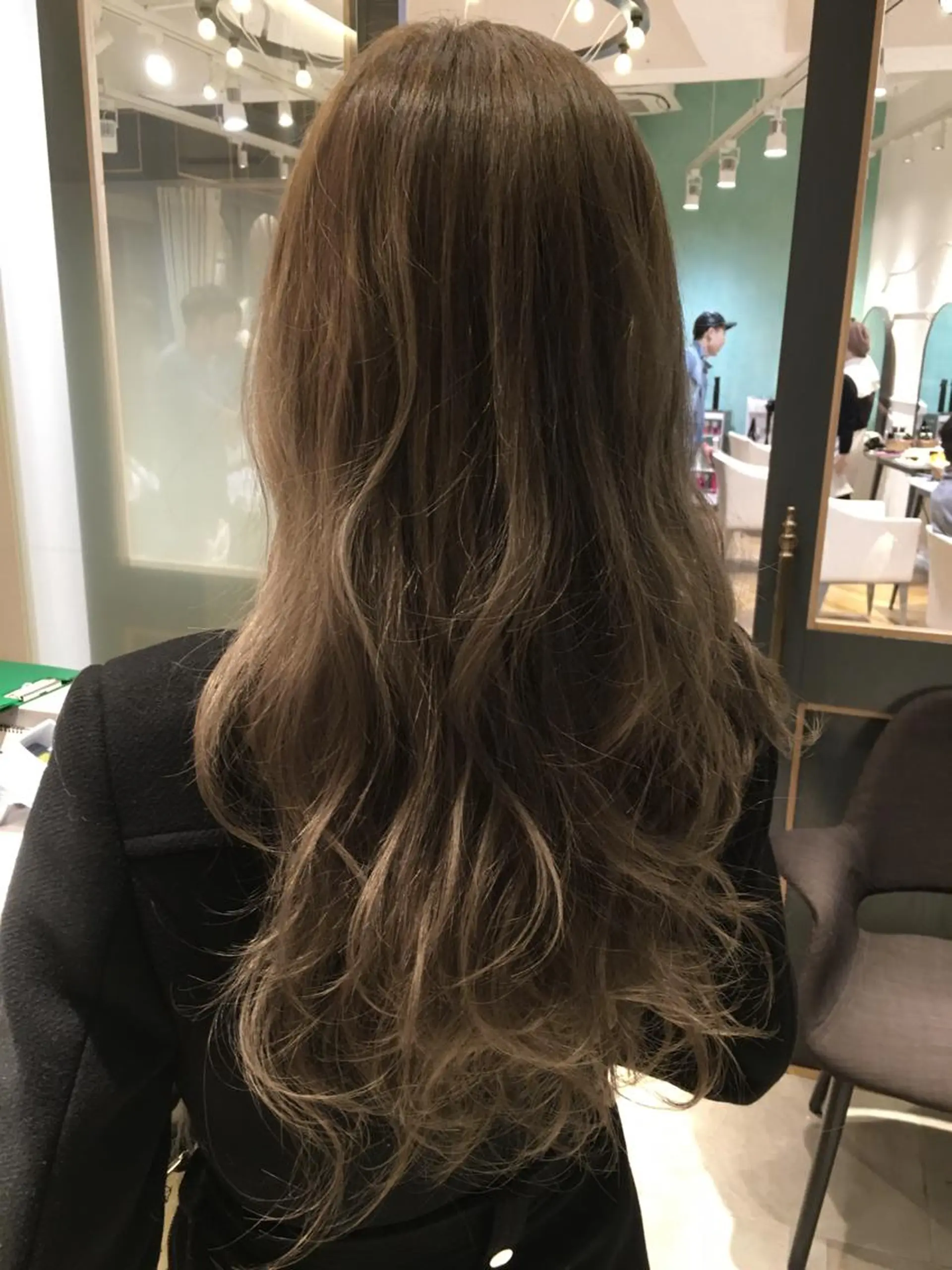 ミディアム セミロング ロング カラー パーマ ベージュカラー 酸性縮毛矯正のプロ 杉山玲介のヘアスタイル