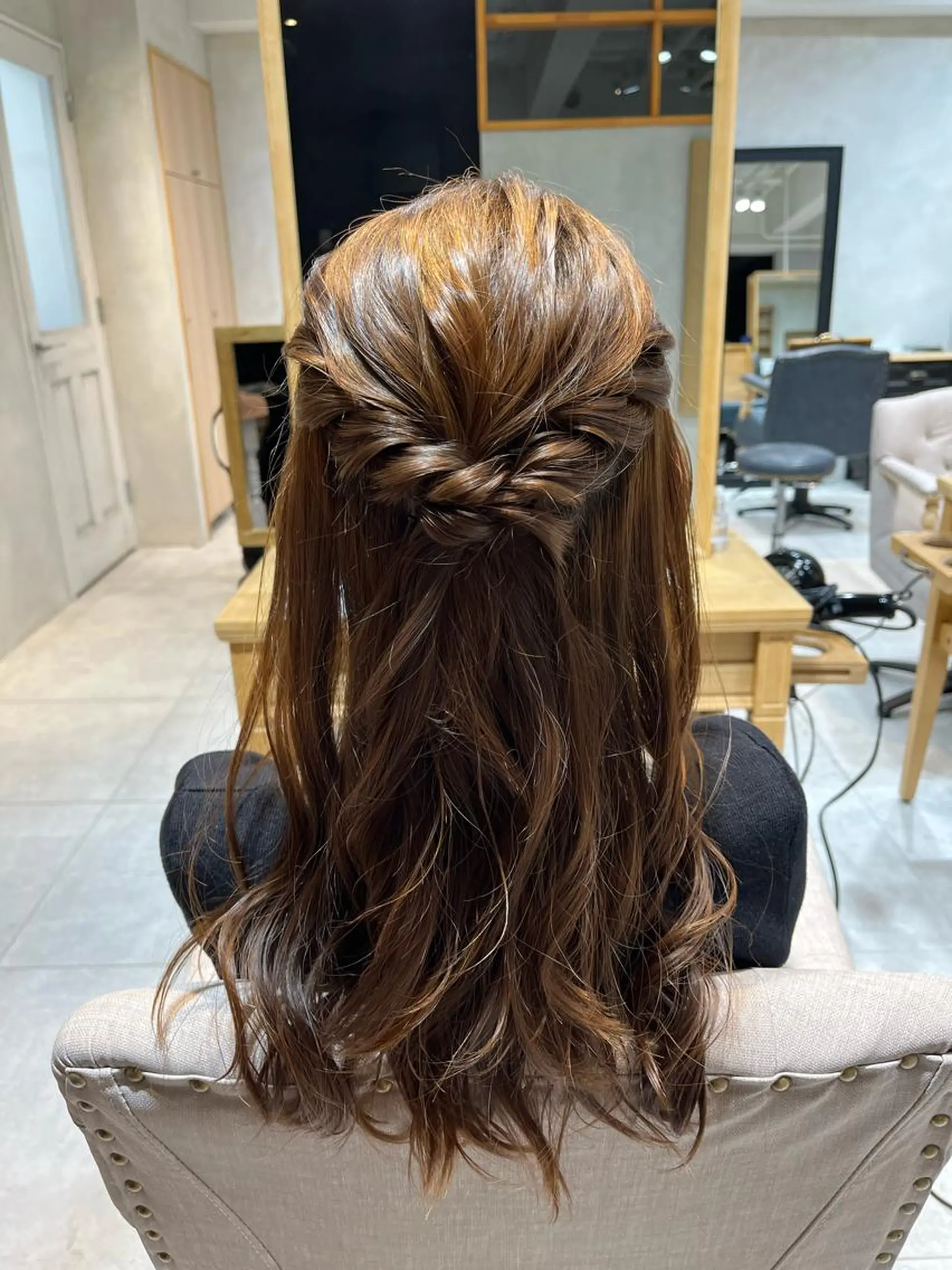 セミロング ヘアアレンジ ヘアセット 酒井 彩希のヘアスタイル