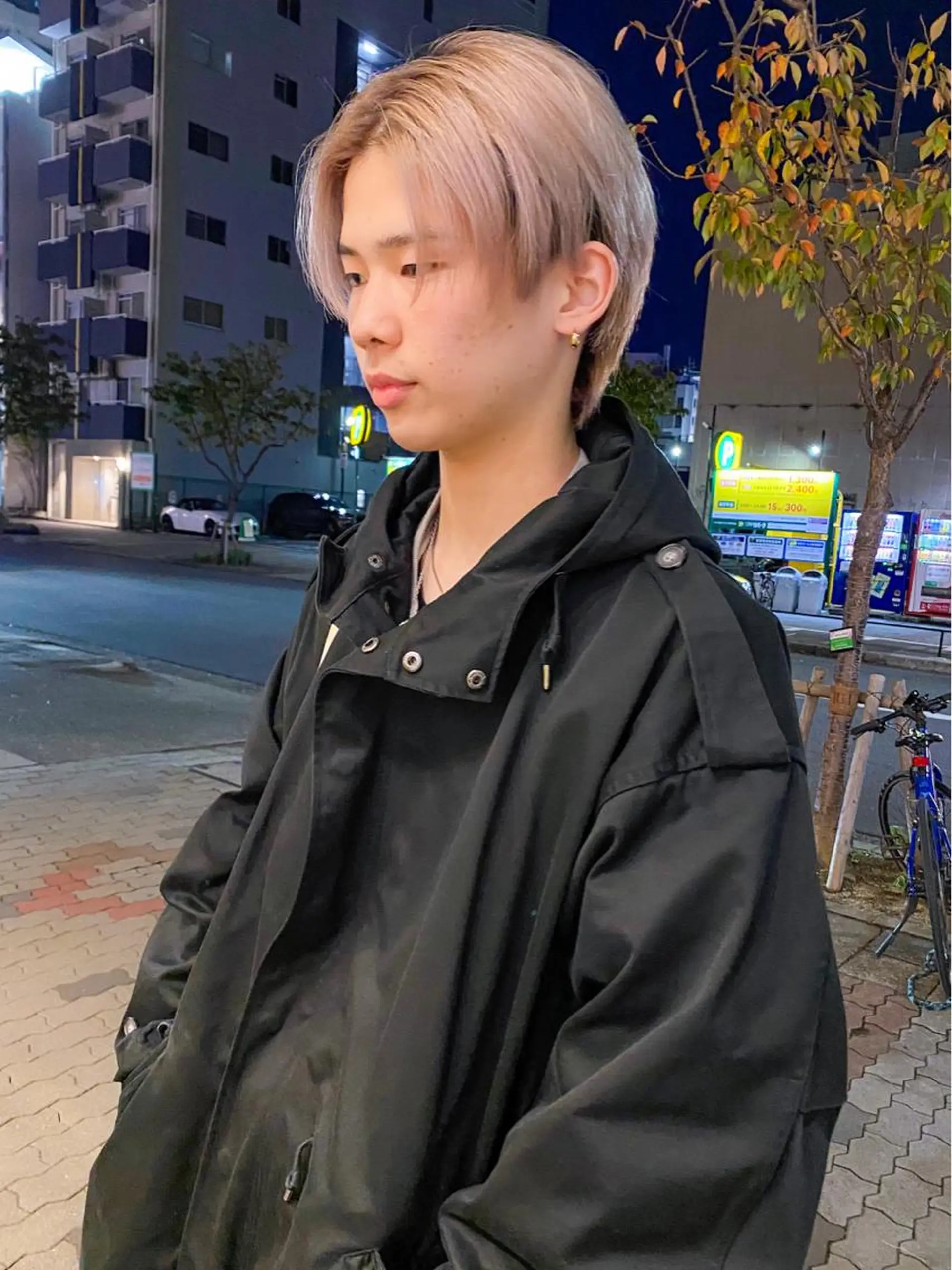 カラー メンズ ベージュカラー グレージュ ホワイトベージュ メンズ/スパイキー ショート/ミツイのヘアスタイル