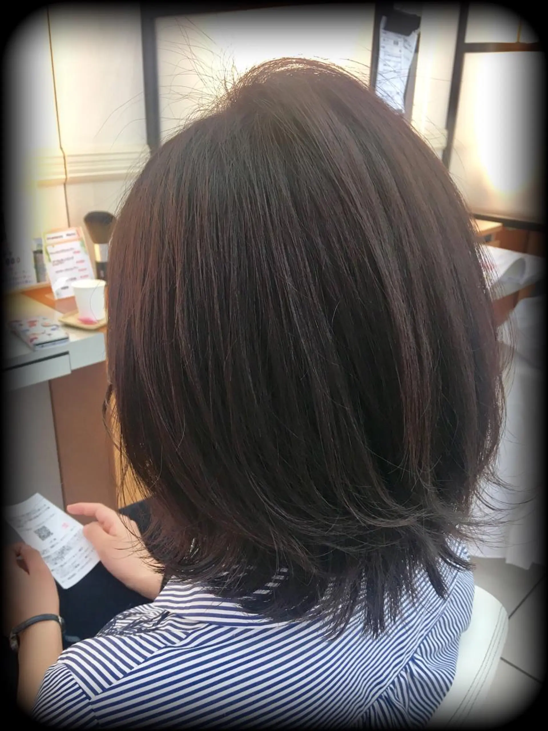 ショート カラー イルミナカラー 外国人風カラー 外ハネヘア カット ヘアカラー トリートメント ブリーチ/バレイヤ ージュ川端裕司のヘアスタイル