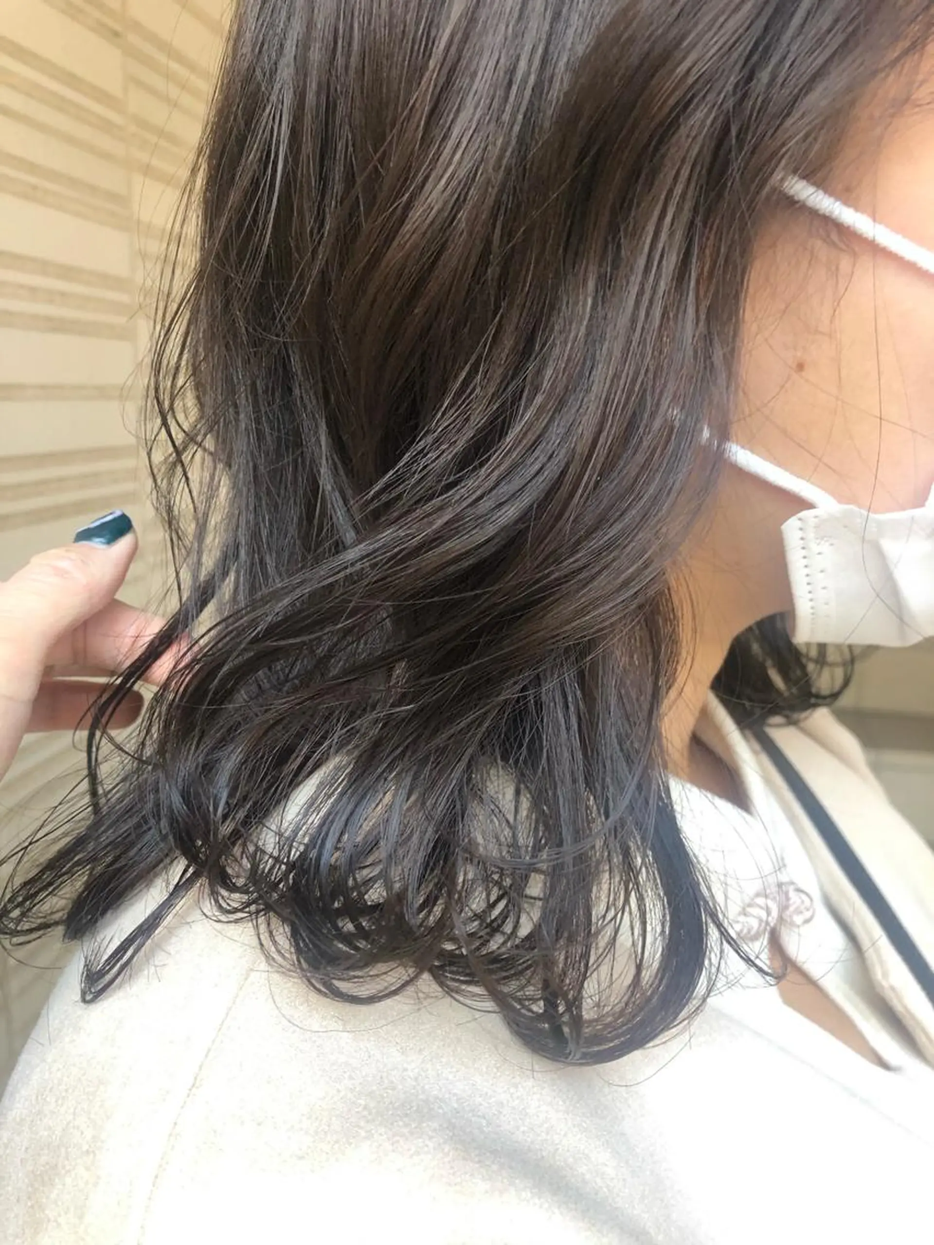 ミディアム カラー アッシュ アッシュブラウン ブラウンカラー 古屋 花織のヘアスタイル