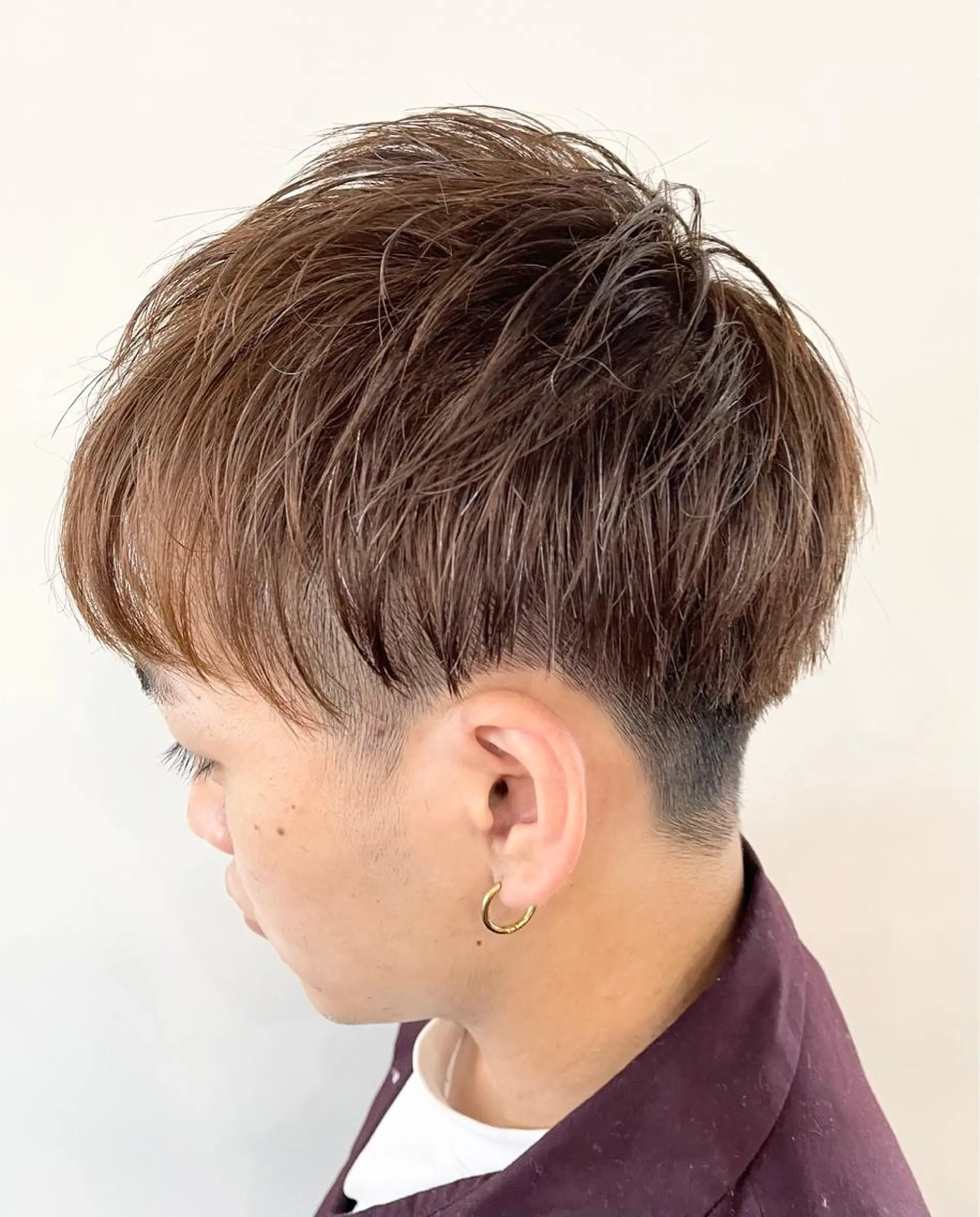 ショート カラー メンズ メンズブリーチ ベージュカラー ブリーチ ミルクティーベージュ ブリーチなしカラー カット ヘアカラー FLAGS所属・FLAGS YAMATOのヘアスタイル