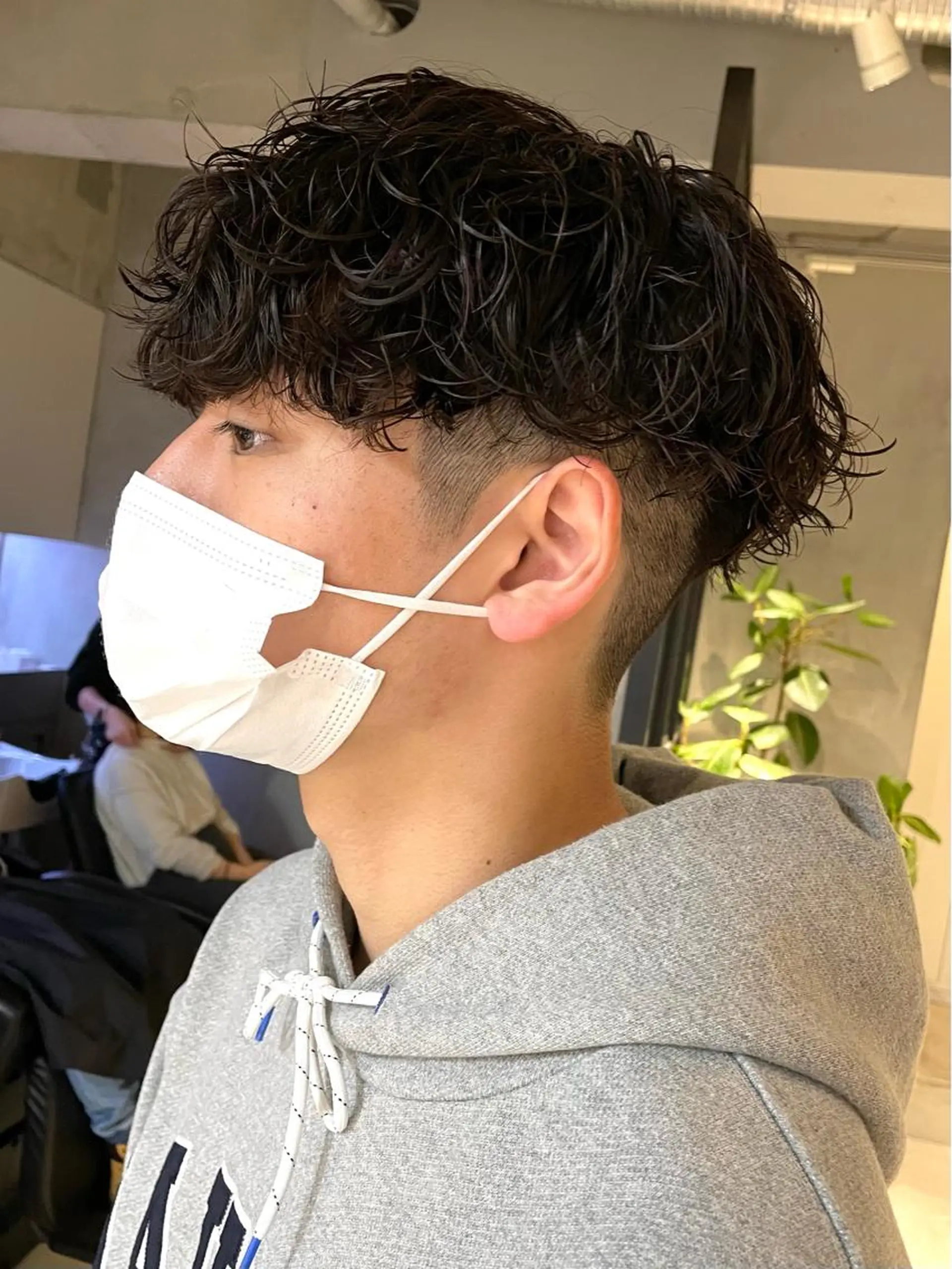 パーマ ヘアアレンジ メンズ 波巻きパーマ カット パーマ トリートメント ショートヘア原宿 fifth コシのヘアスタイル