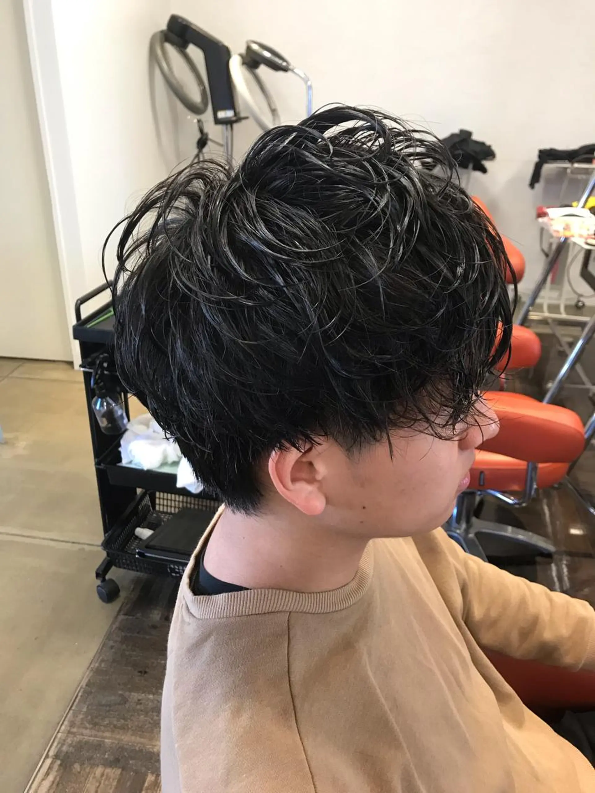 ショート パーマ メンズ マッシュ メンズパーマ ツーブロック ショートヘア カット パーマ デザインカラー🌈 高木リョウのヘアスタイル