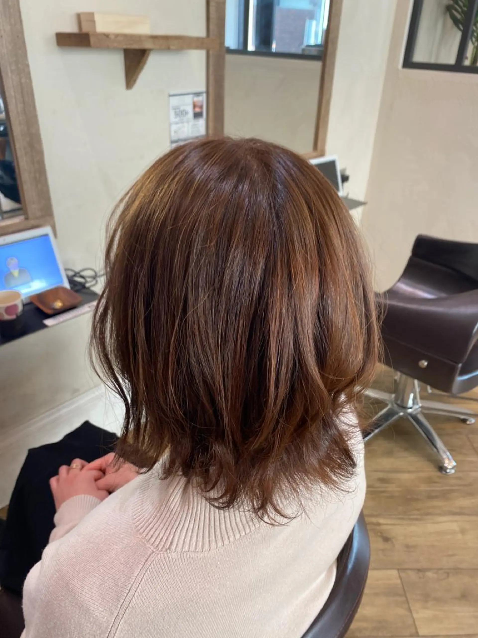 ミディアム マツモト シゲキのヘアスタイル