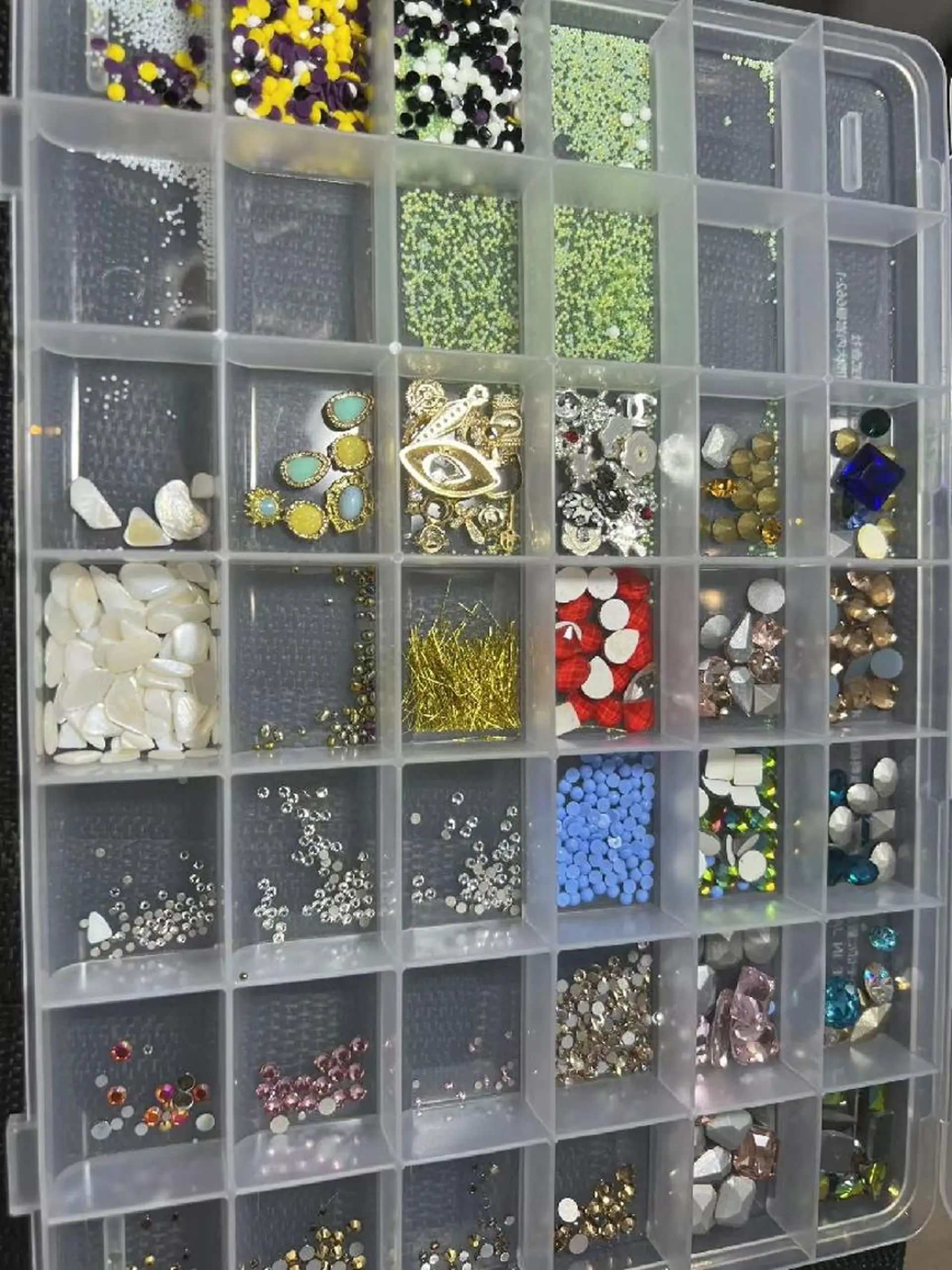 ネイル Theone栄店 田口のネイルデザイン