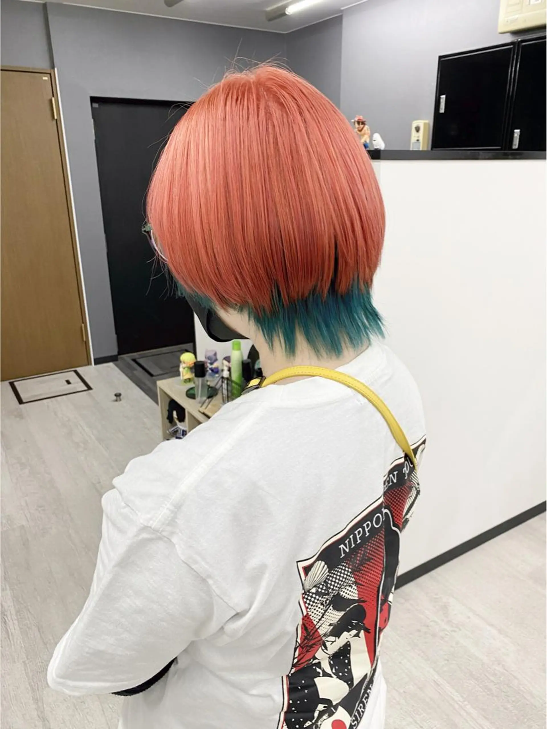 カラー ブリーチ 【BIBBIDI】 MIKIのヘアスタイル