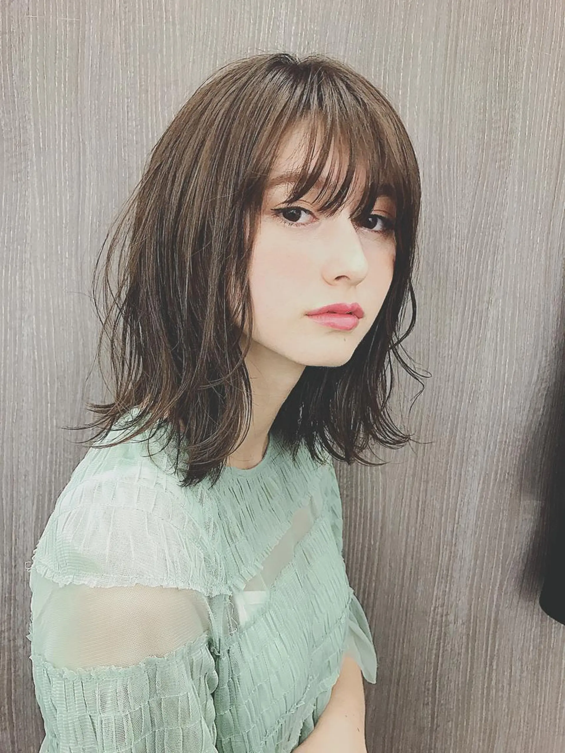 ショート ボブ カット ヘアカラー トリートメント 💓パーマ，💗 レイヤーカットのヘアスタイル