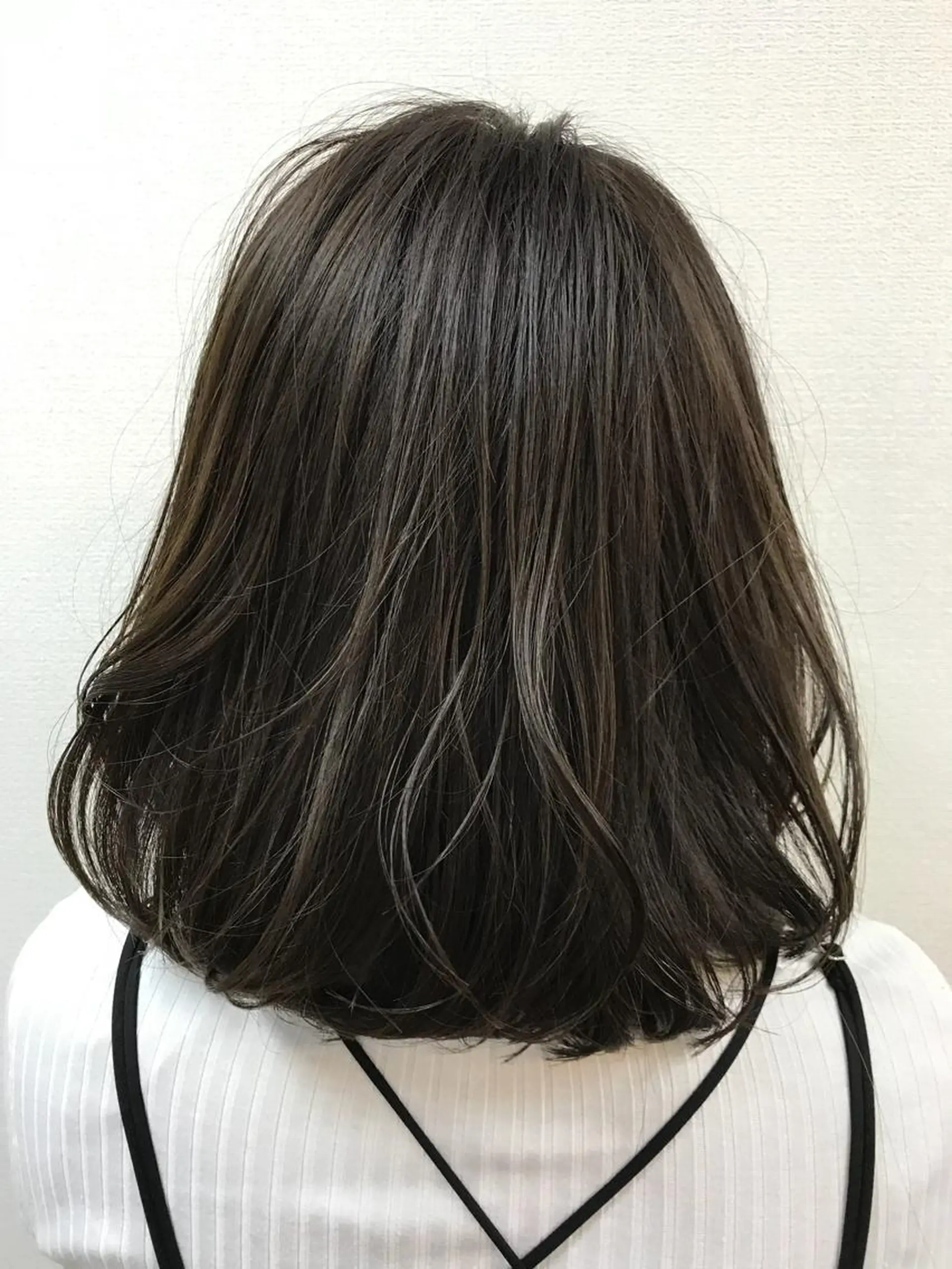 ミディアム カラー パーマ カット ヘアカラー トリートメント 吉森 満俊のヘアスタイル