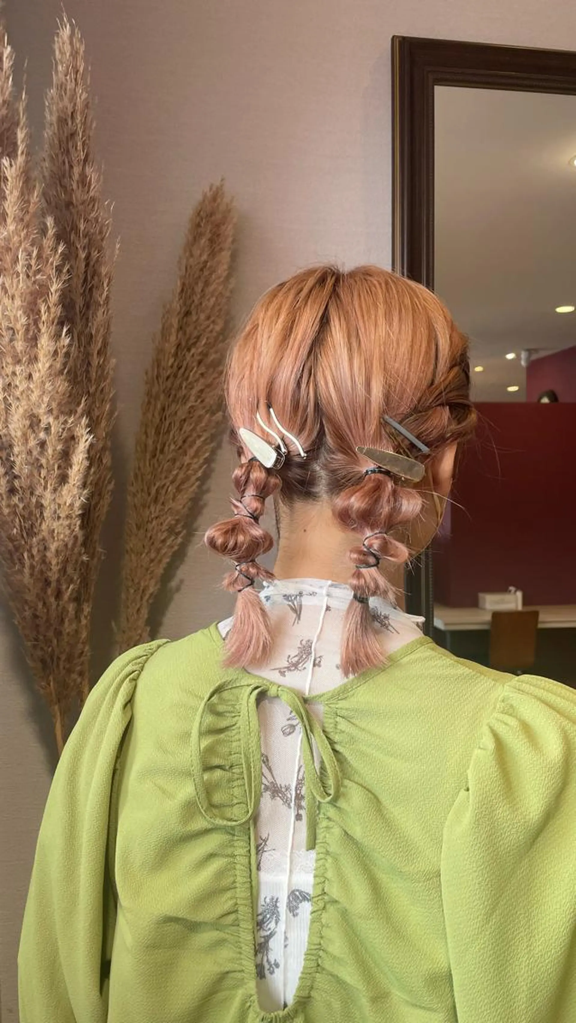 カラー ベージュ/透明感/ 桃子🎀のヘアスタイル