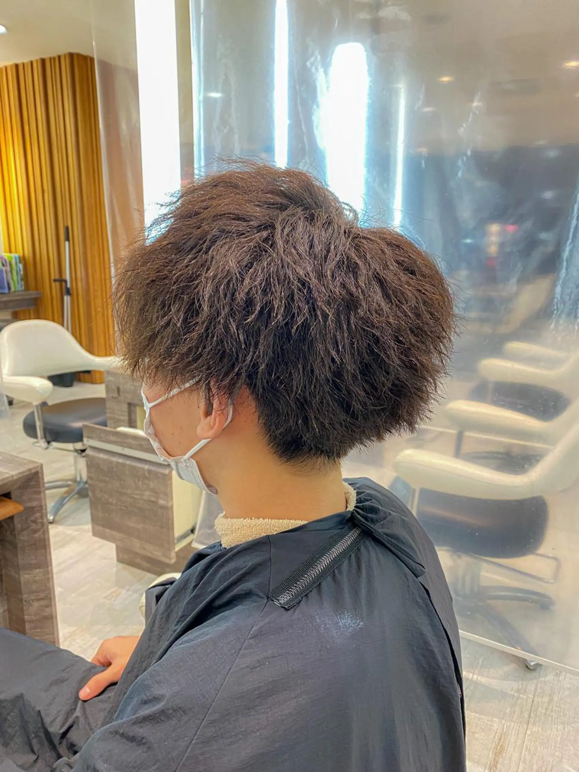 パーマ メンズ カット パーマ トリートメント スパイラル波巻き パーマ井本汰壱のヘアスタイル