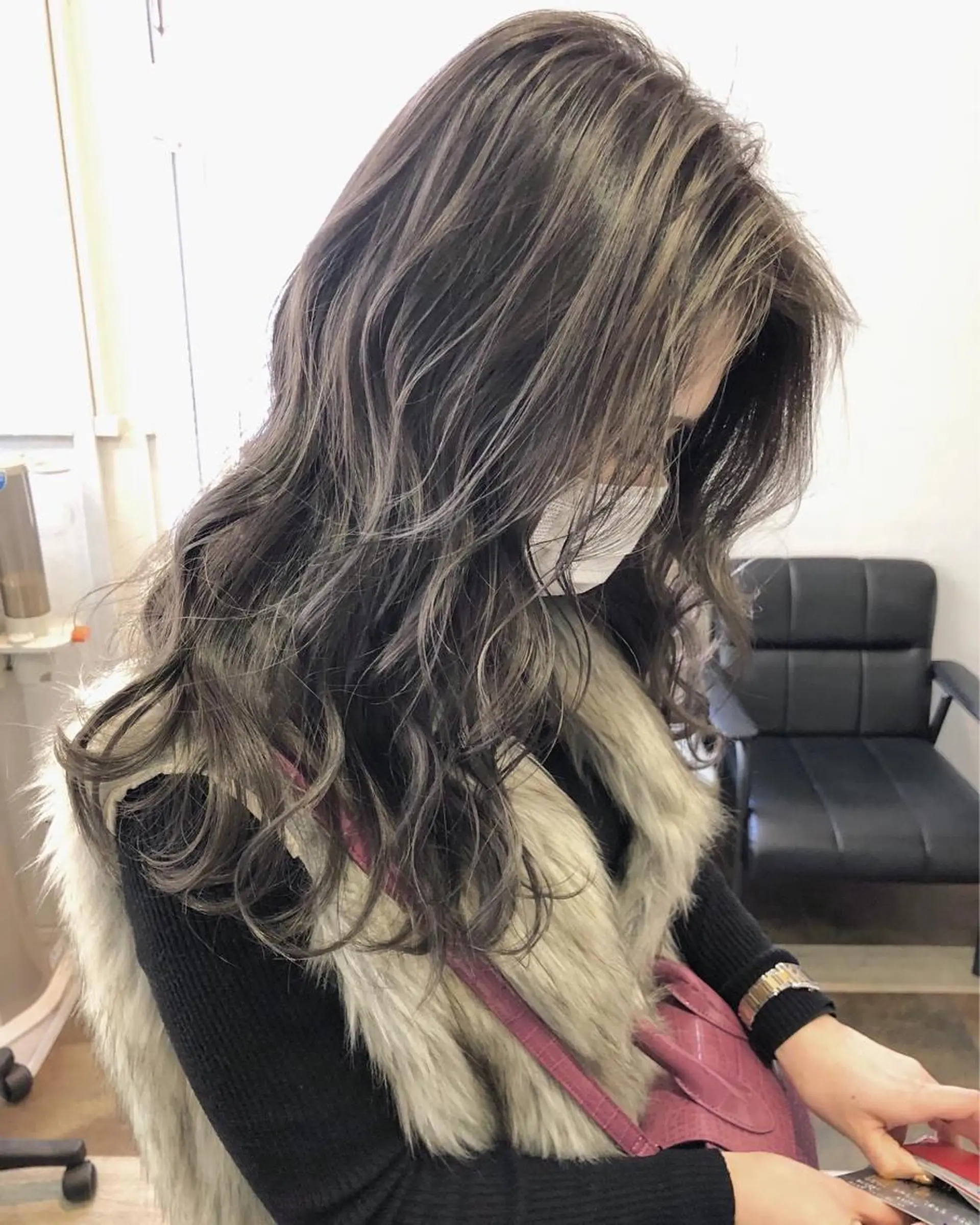 セミロング カラー バレイヤージュ ハイライトカラー ハイライト レイヤーカット ヘアカラー トリートメント GiseL天神カラー 髪質改善/ブリーチのヘアスタイル