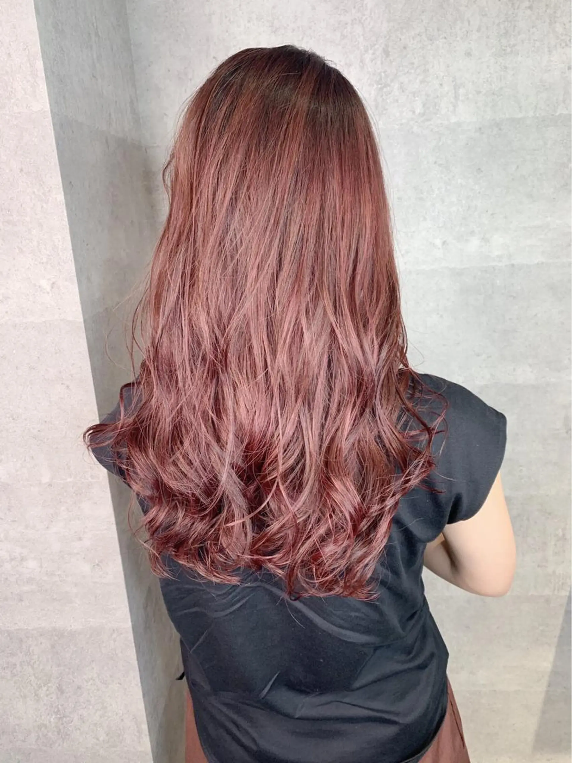 セミロング カラー パーマ ベージュカラー ピンクカラー ピンクベージュ ヘアカラー トリートメント _ WHITE三宮店のヘアスタイル