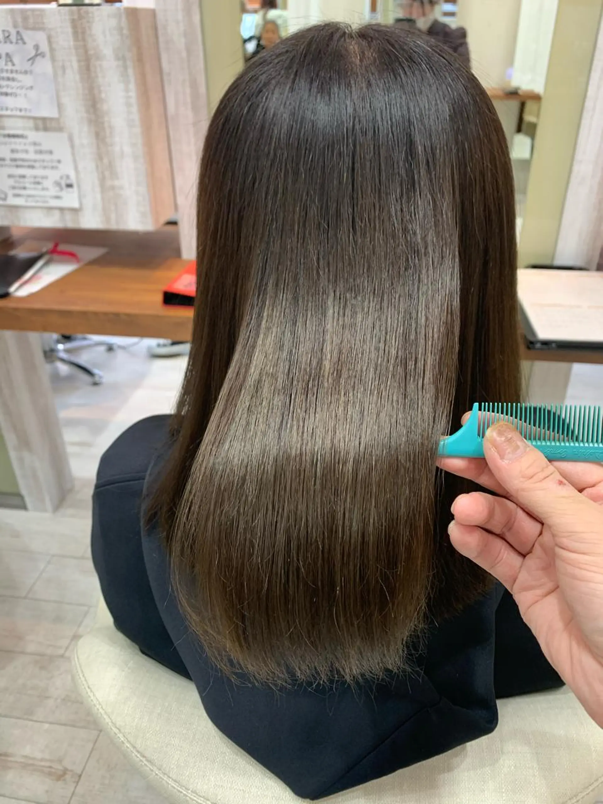 ミディアム カット トリートメント 髪質改善×レイヤー 高嶋のヘアスタイル