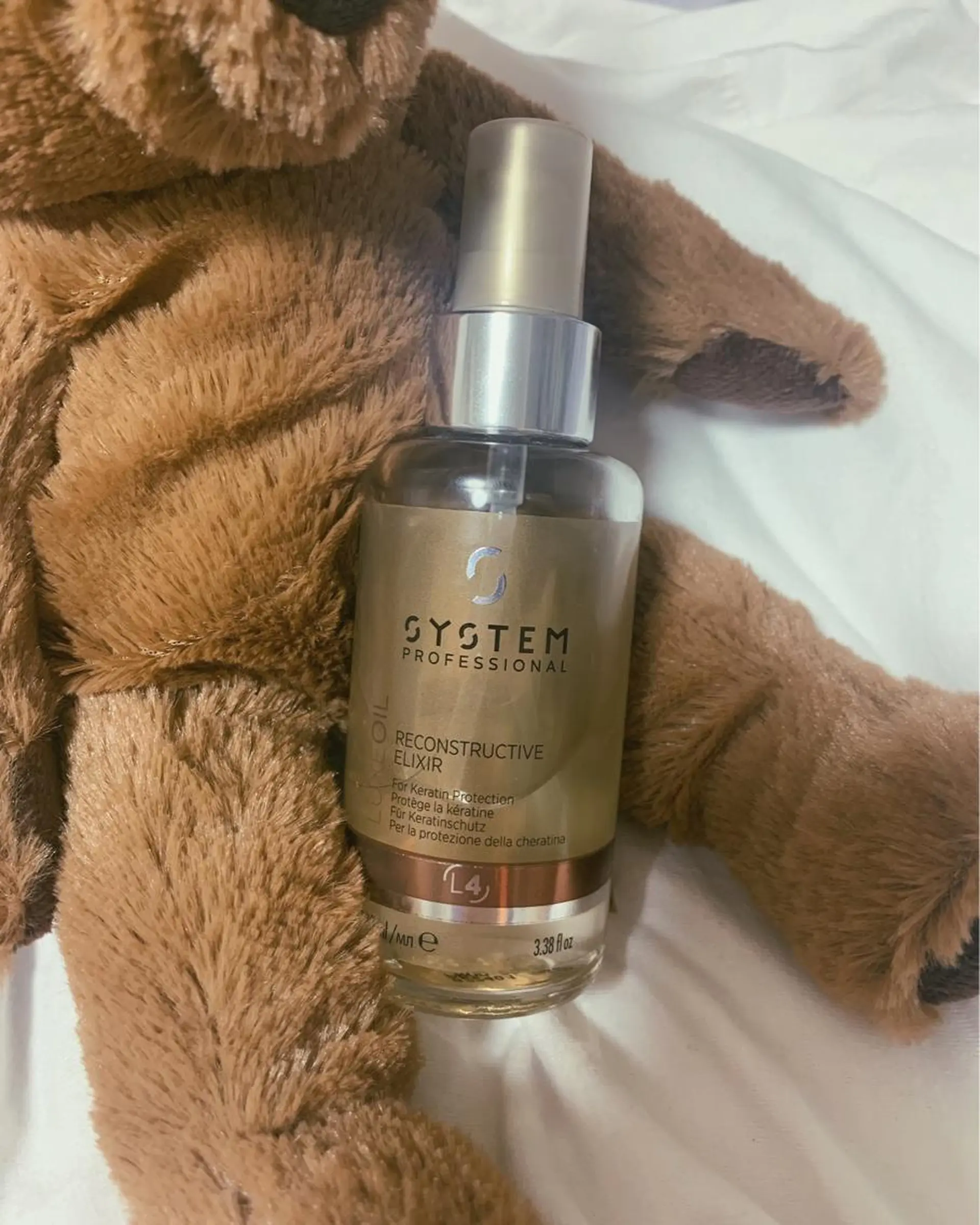 カラー kana shimizuのヘアスタイル